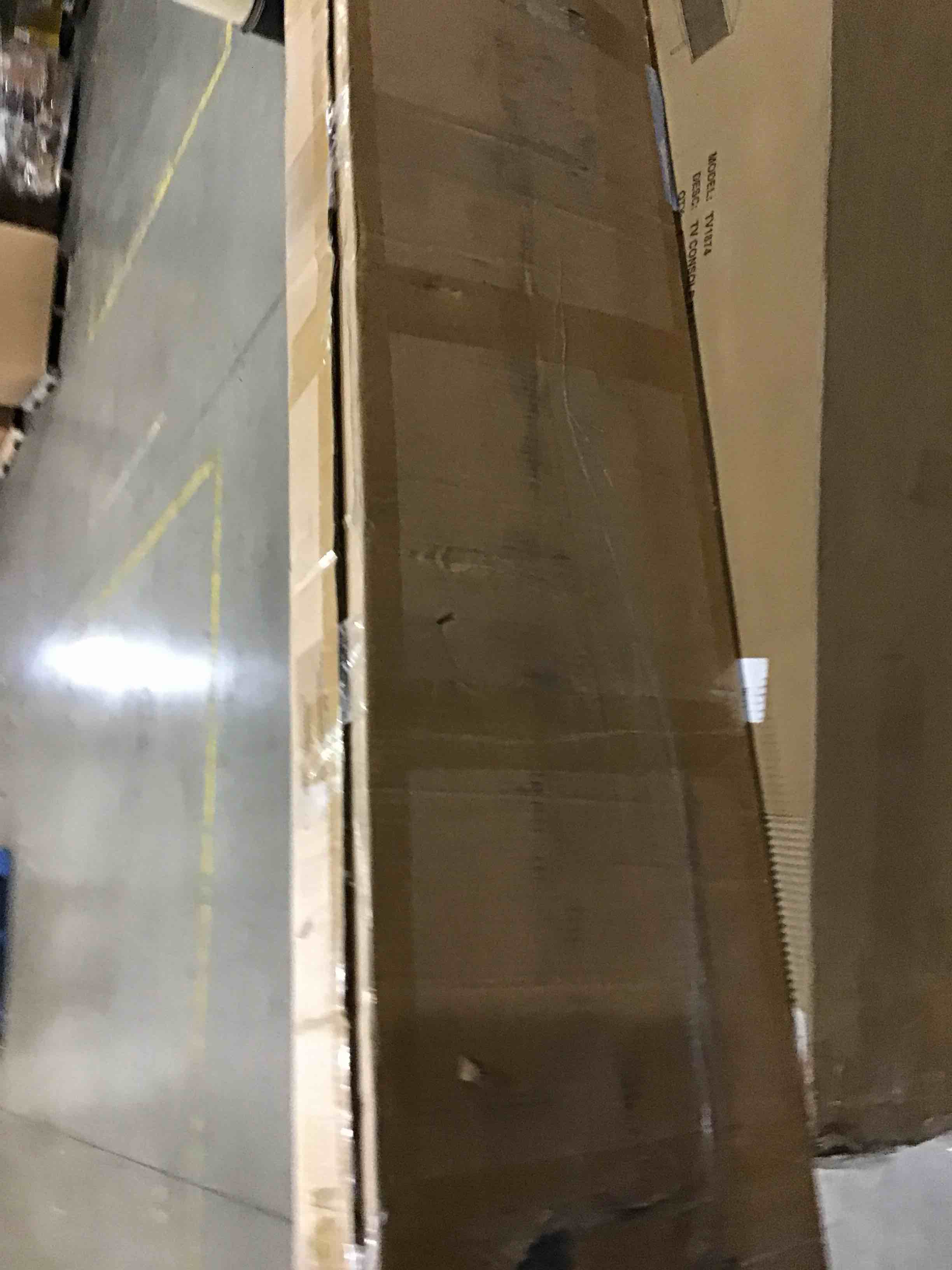 https://s3.amazonaws.com/lotting-images-prod/bidfta/RED4176120_1704464879961.jpeg