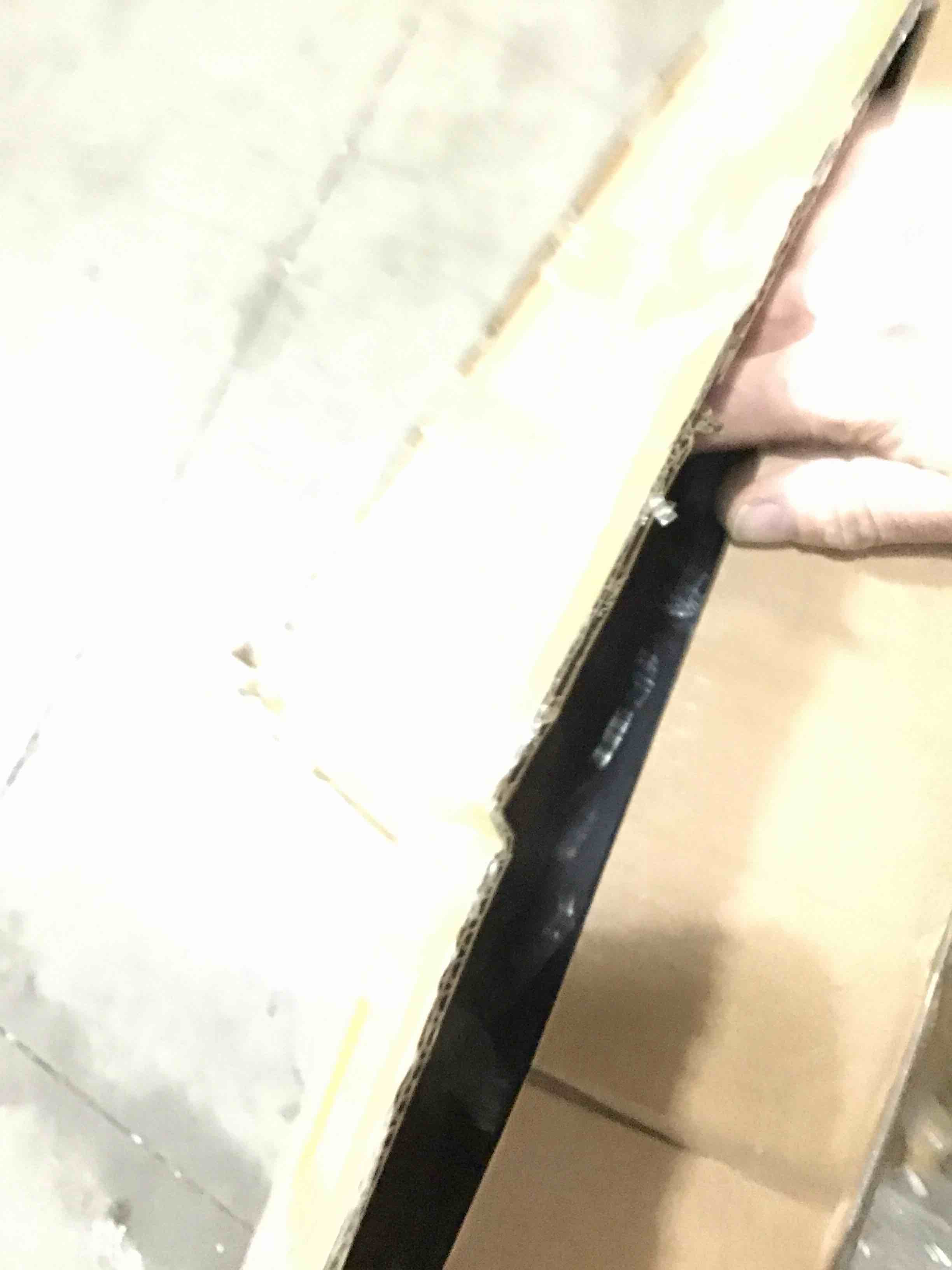 https://s3.amazonaws.com/lotting-images-prod/bidfta/RED4176120_1704464920586.jpeg