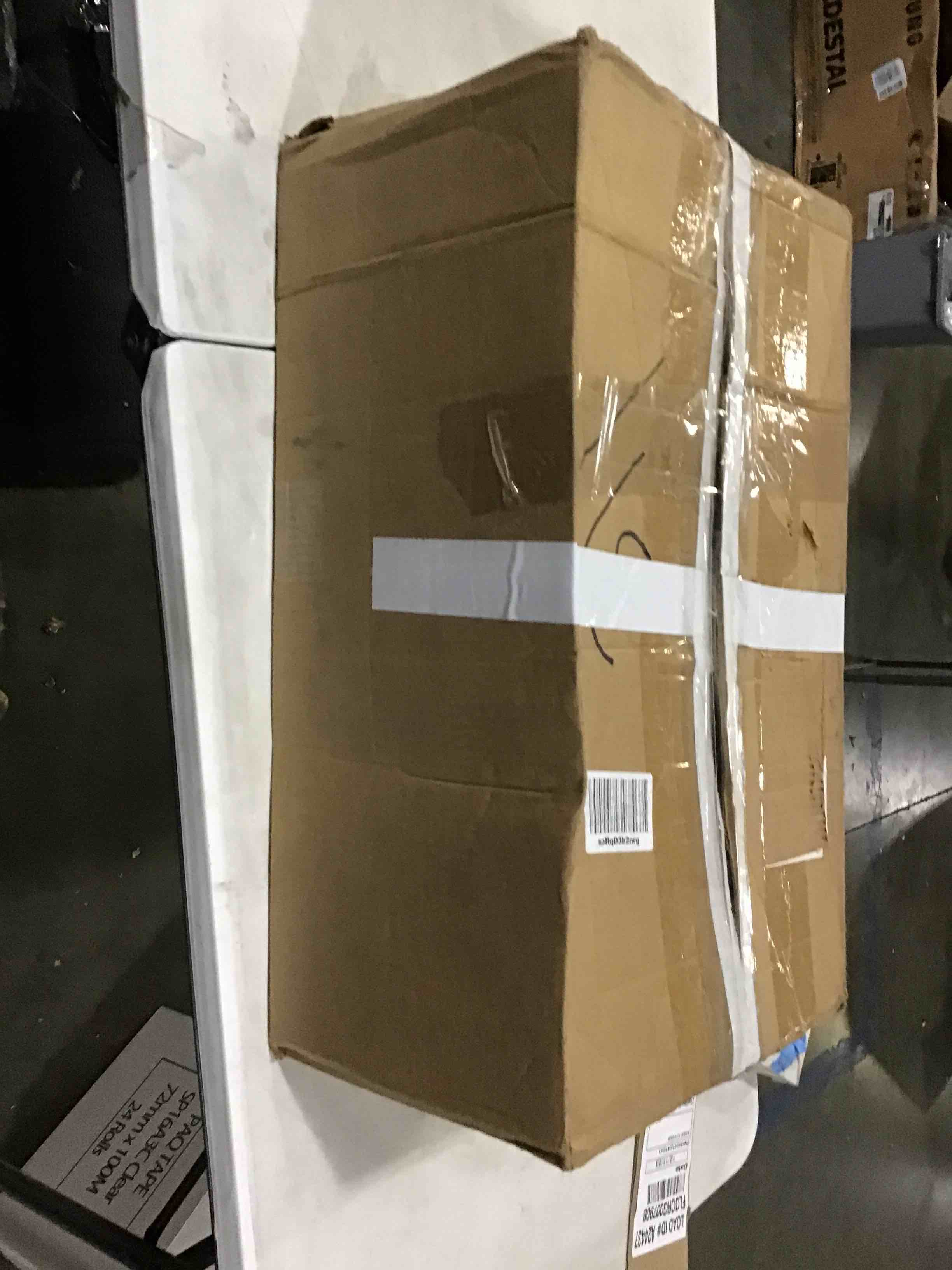 https://s3.amazonaws.com/lotting-images-prod/bidfta/RED4176144_1704469008057.jpeg