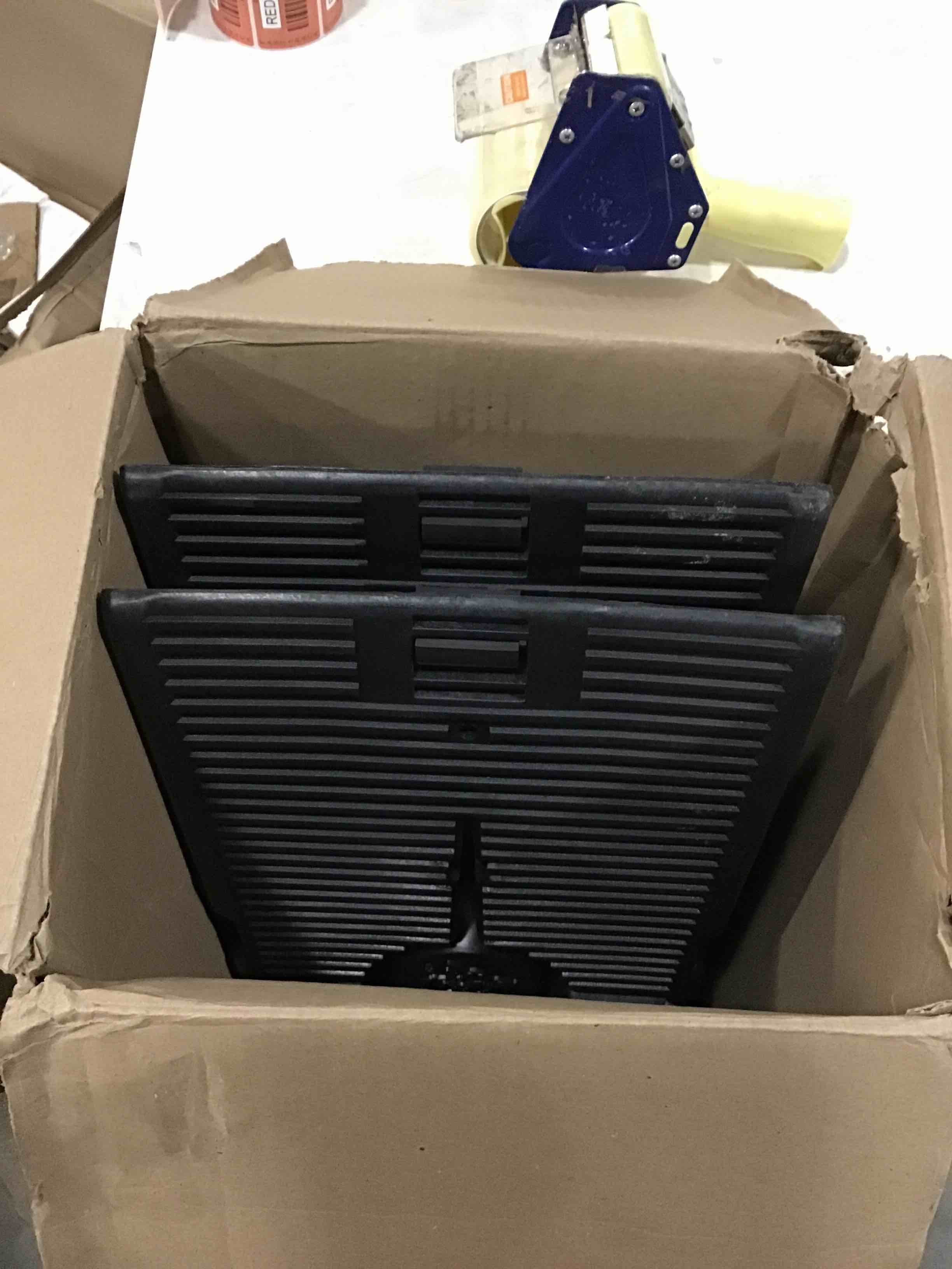 https://s3.amazonaws.com/lotting-images-prod/bidfta/RED4176440_1704817842530.jpeg