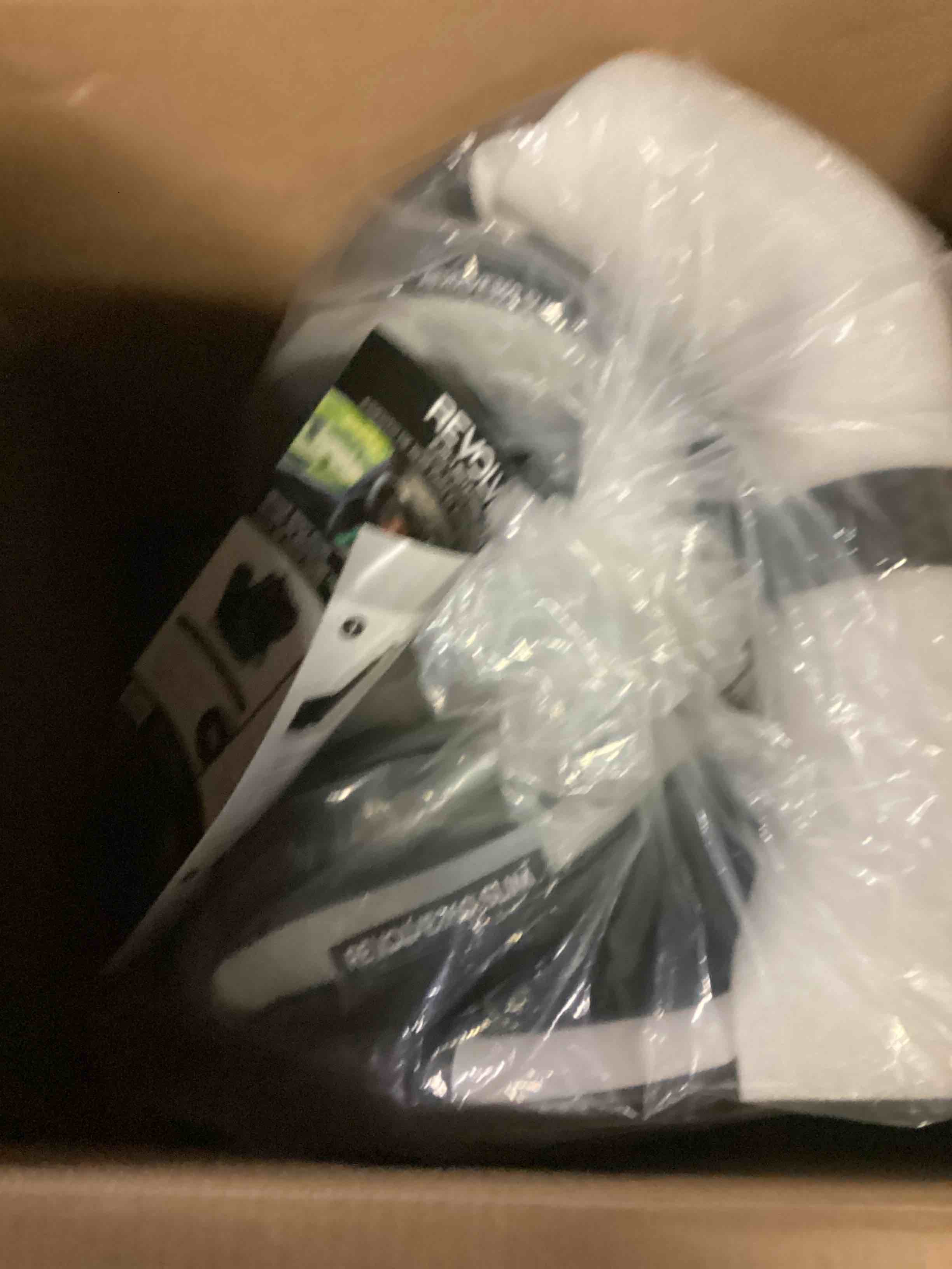 https://s3.amazonaws.com/lotting-images-prod/bidfta/RED4176637_1703093804429.jpeg