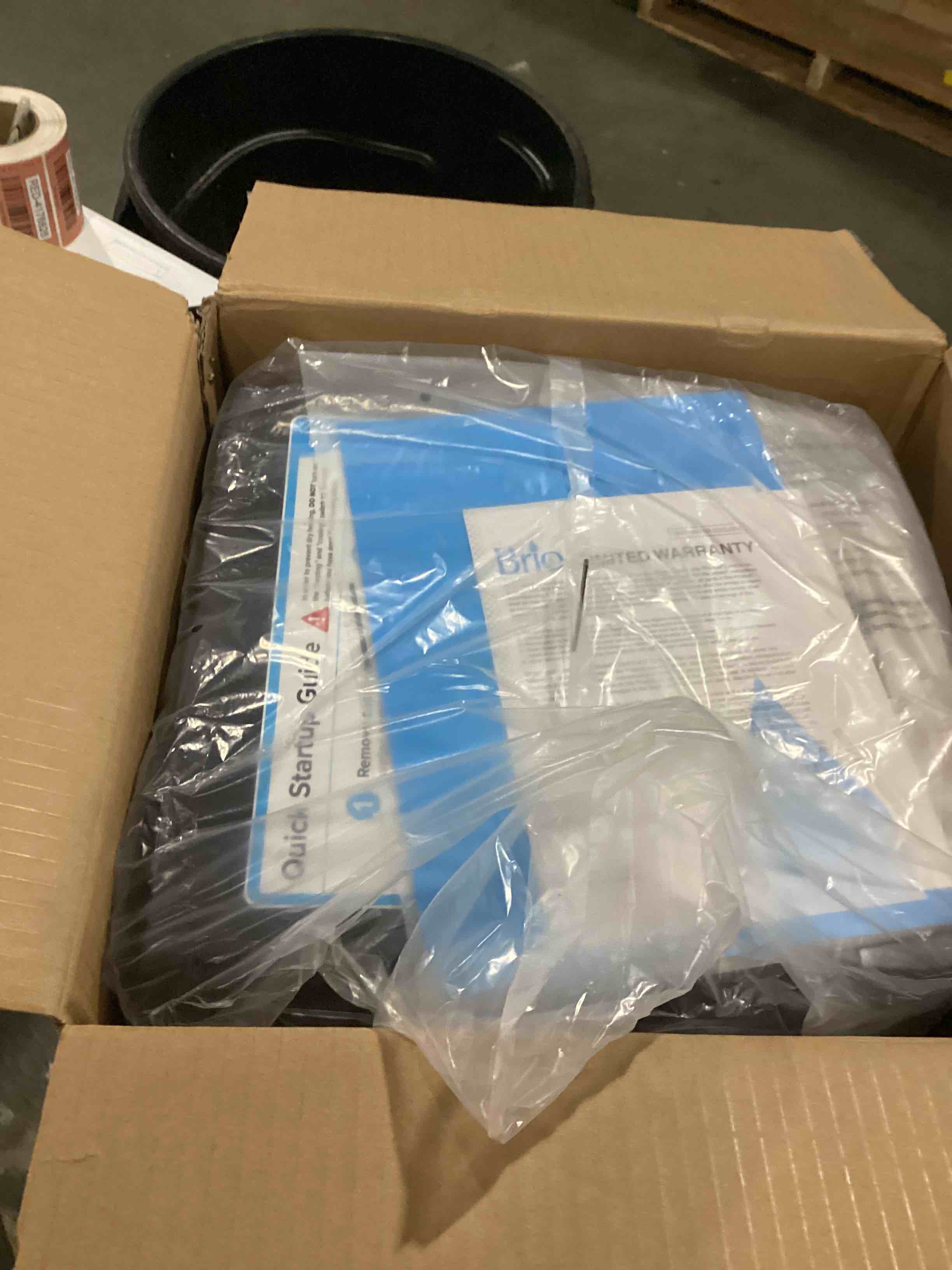 https://s3.amazonaws.com/lotting-images-prod/bidfta/RED4176805_1703685975695.jpeg