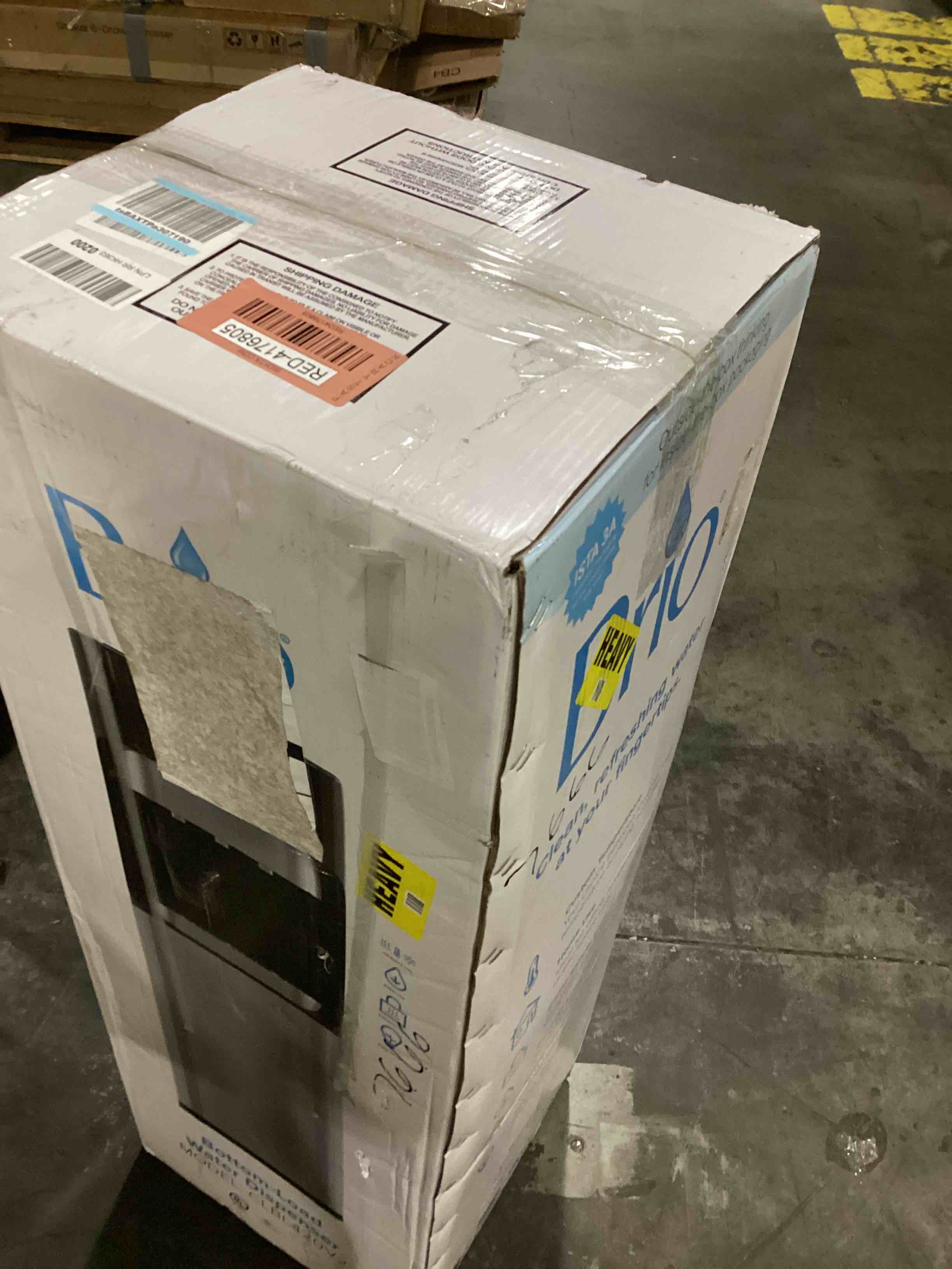 https://s3.amazonaws.com/lotting-images-prod/bidfta/RED4176805_1703686048266.jpeg