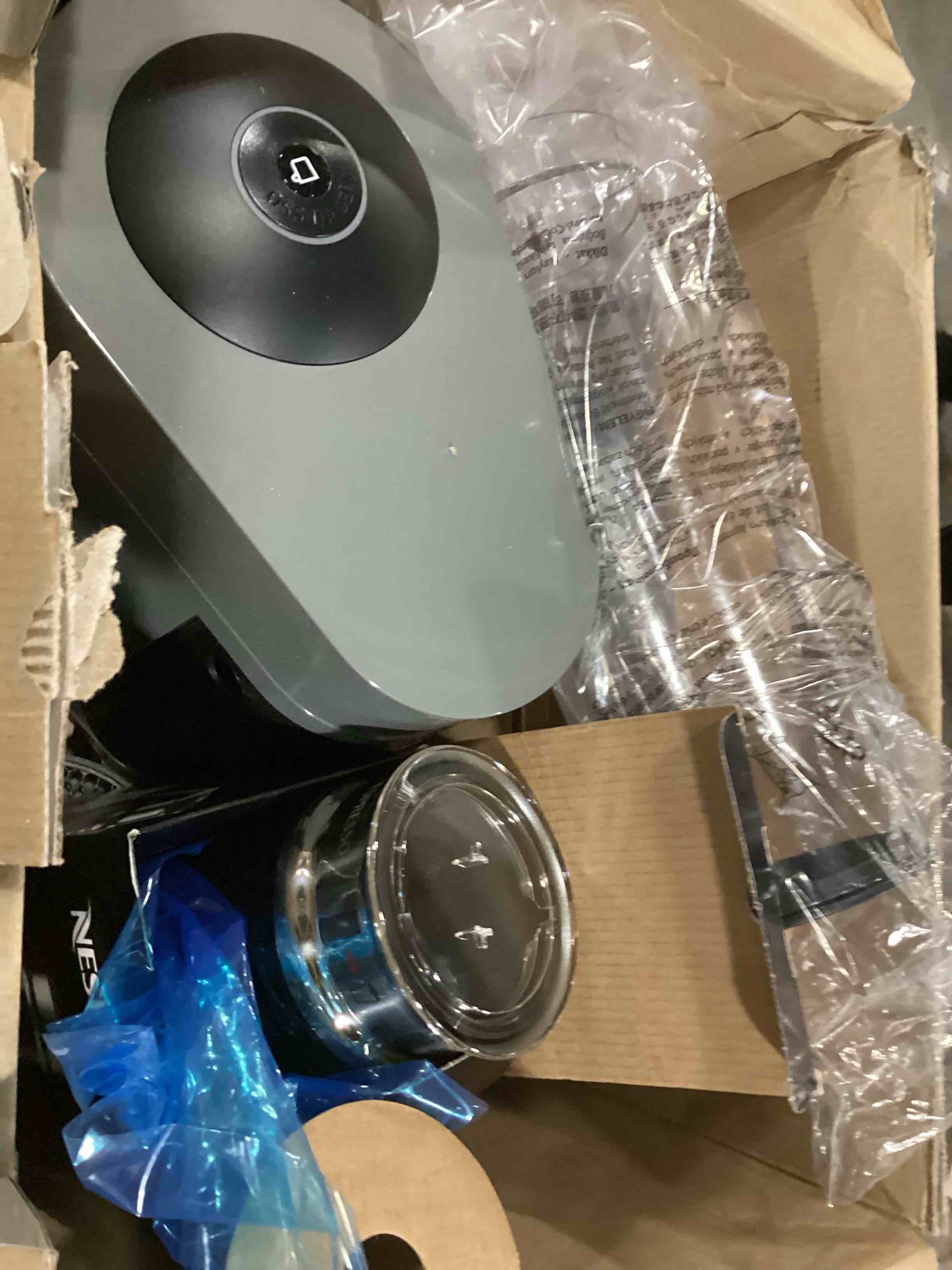 https://s3.amazonaws.com/lotting-images-prod/bidfta/RED4177043_1703872947836.jpeg