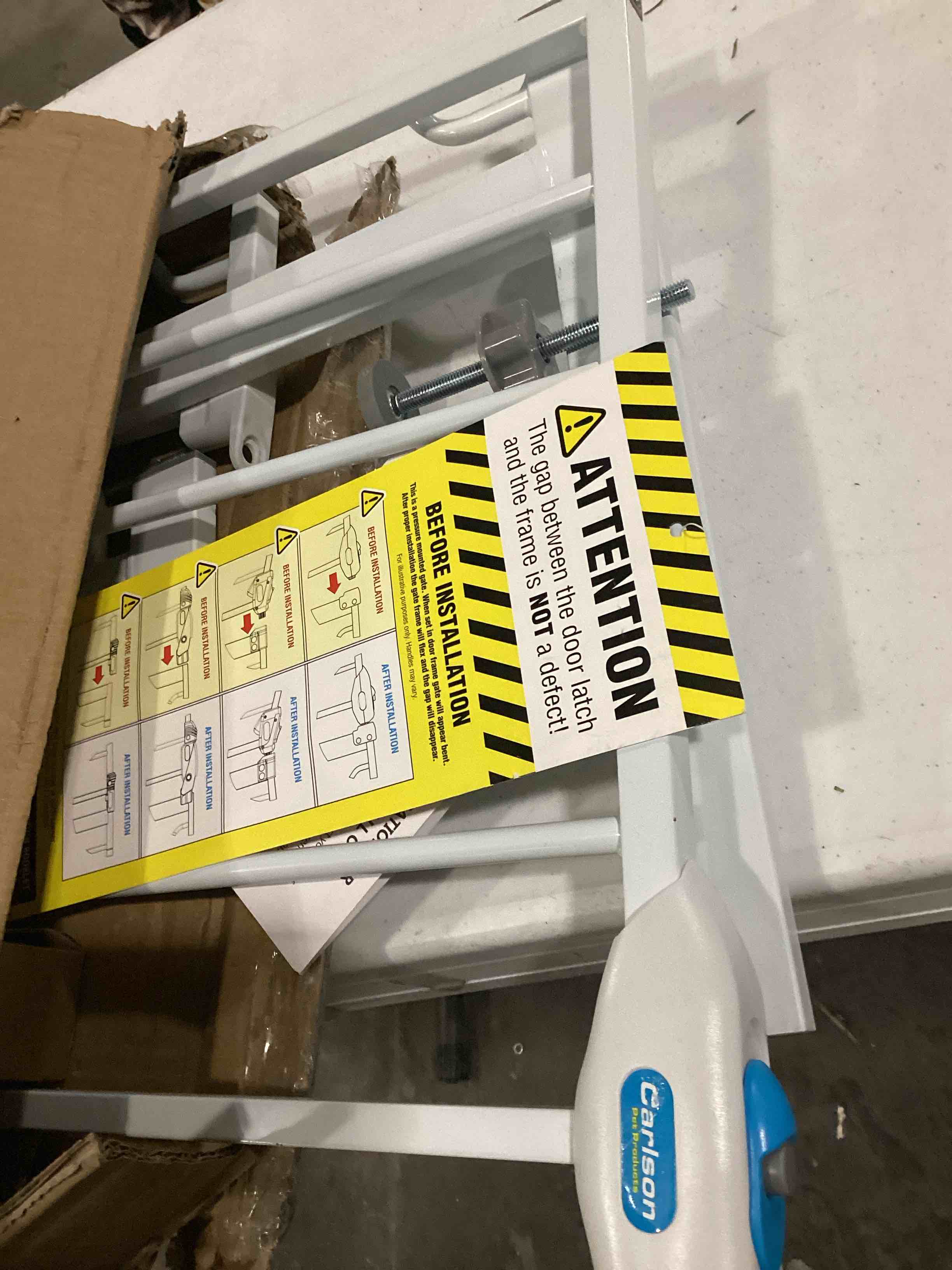https://s3.amazonaws.com/lotting-images-prod/bidfta/RED4177137_1704211579844.jpeg