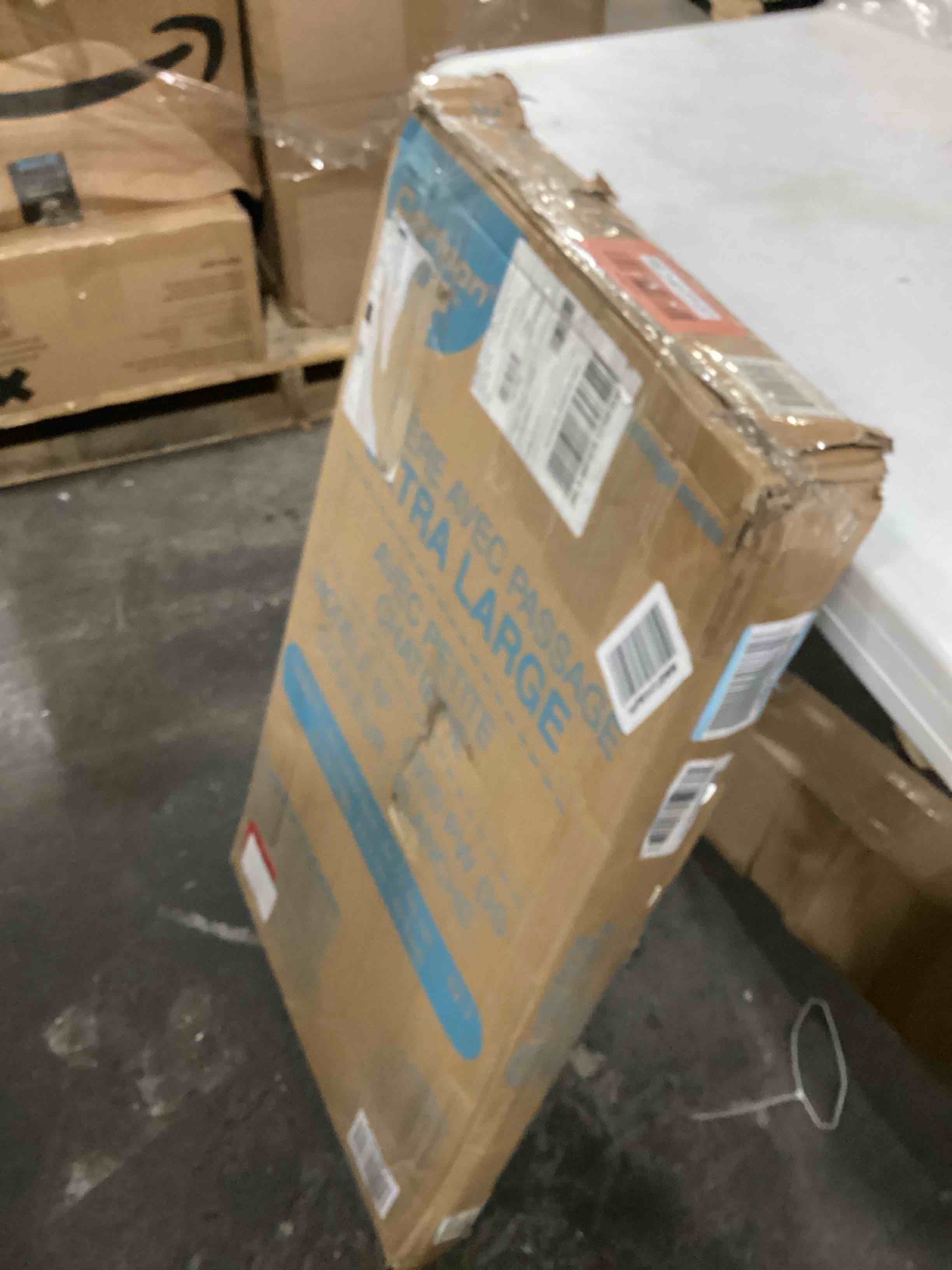 https://s3.amazonaws.com/lotting-images-prod/bidfta/RED4177137_1704211632208.jpeg