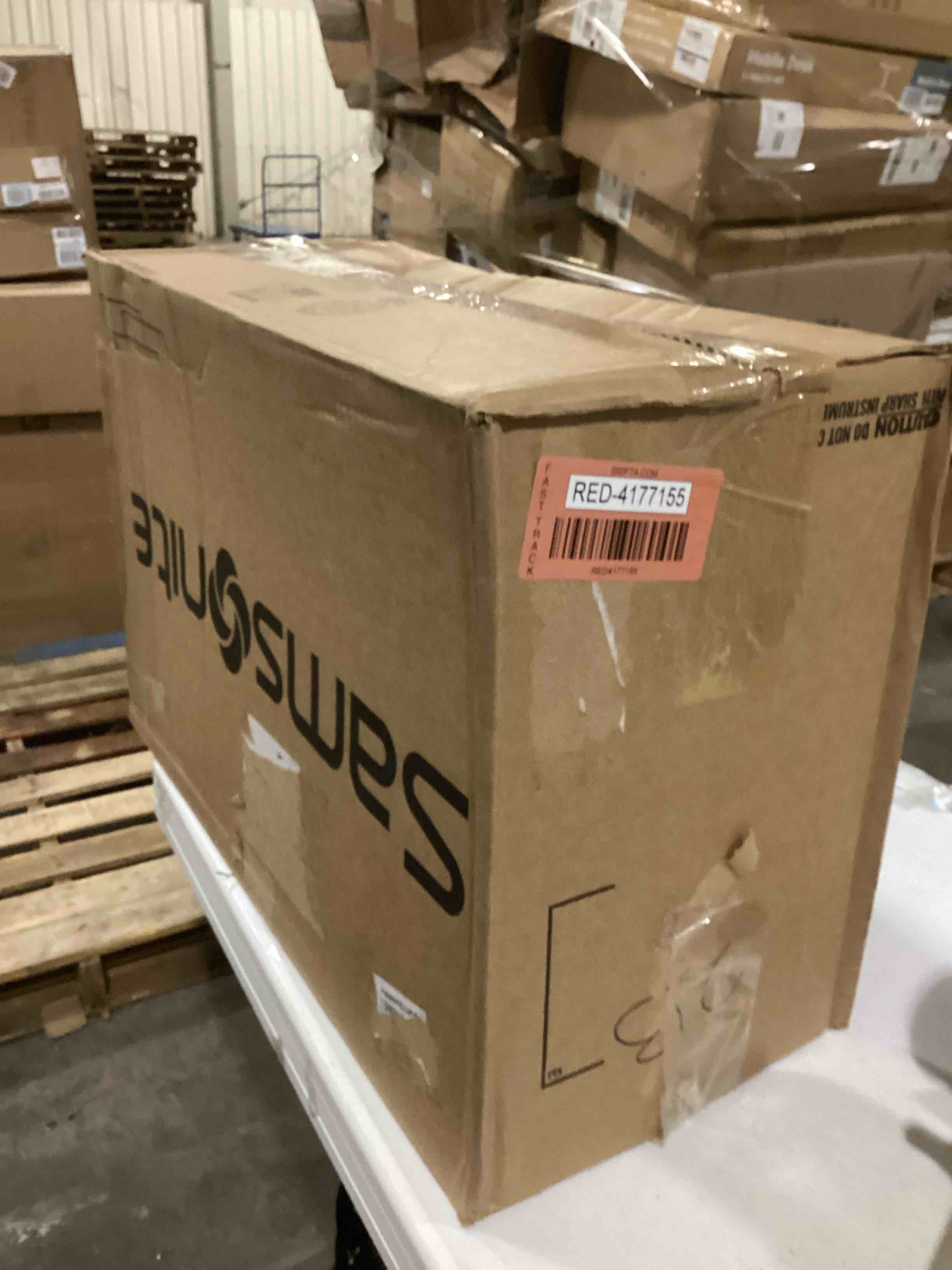 https://s3.amazonaws.com/lotting-images-prod/bidfta/RED4177155_1704219317991.jpeg