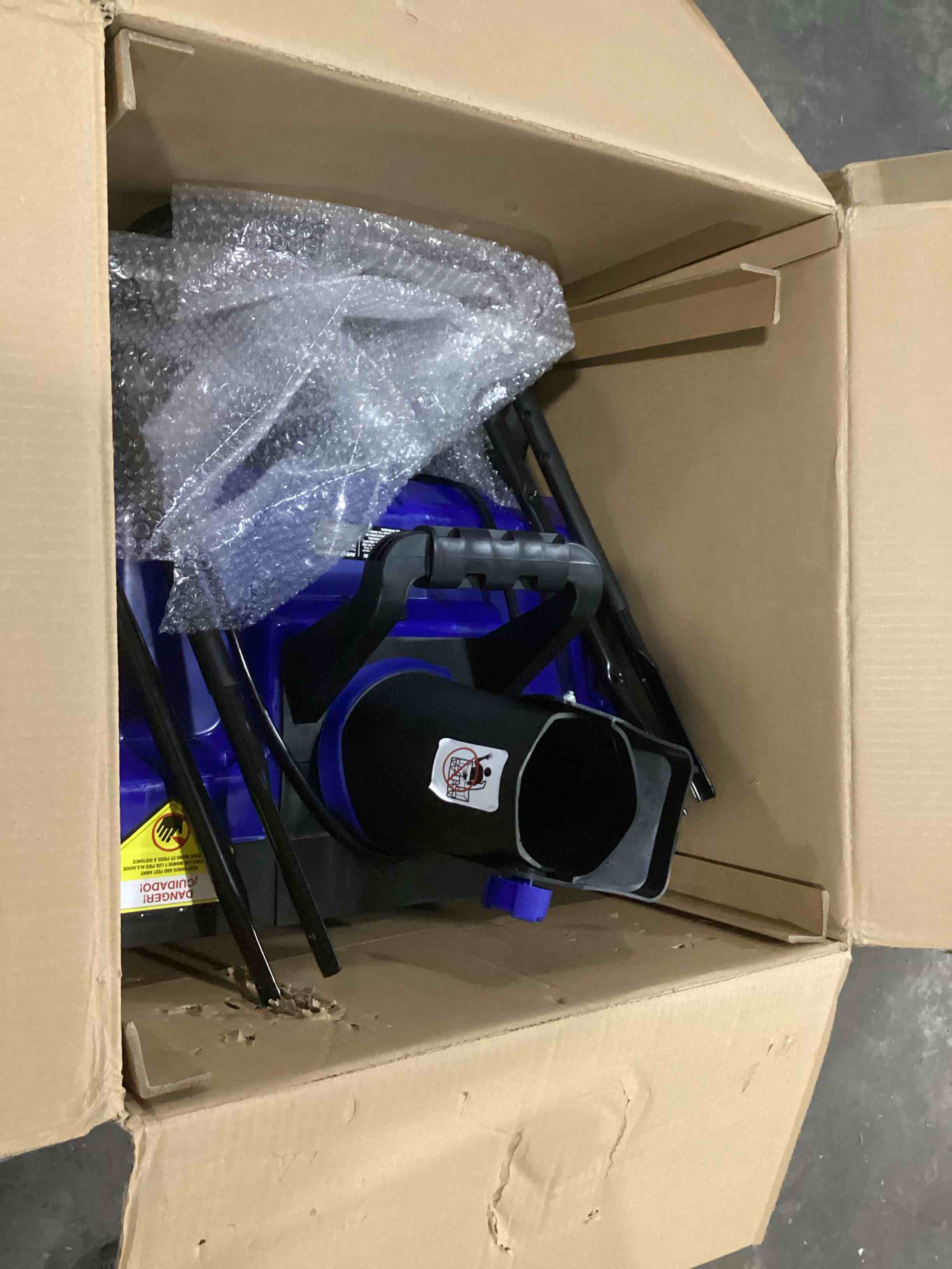https://s3.amazonaws.com/lotting-images-prod/bidfta/RED4177193_1704285143646.jpeg