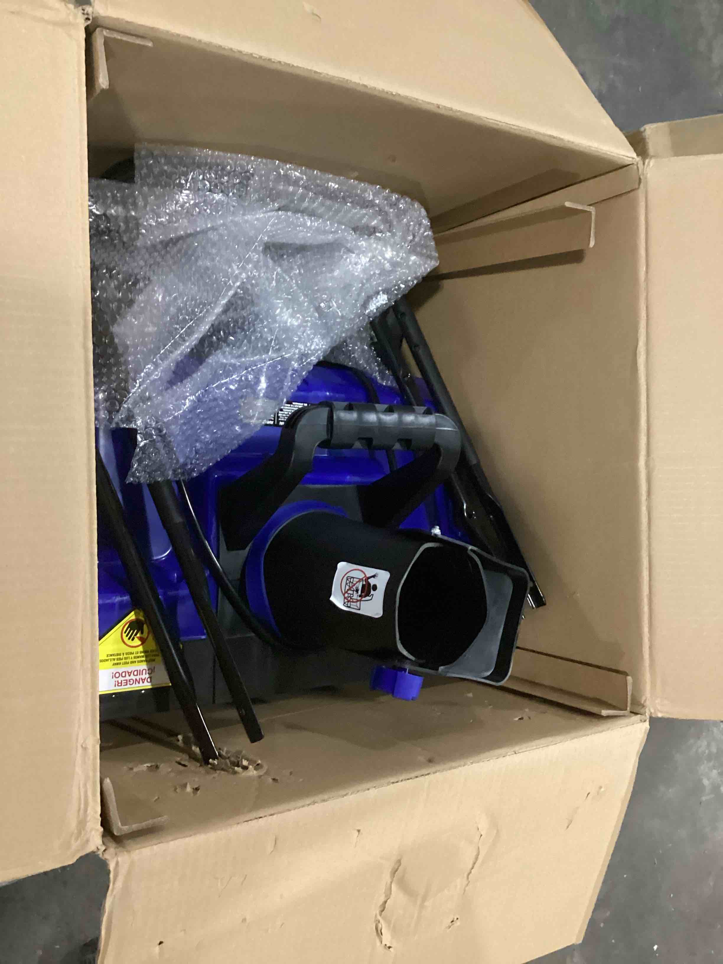 https://s3.amazonaws.com/lotting-images-prod/bidfta/RED4177193_1704285144626.jpeg
