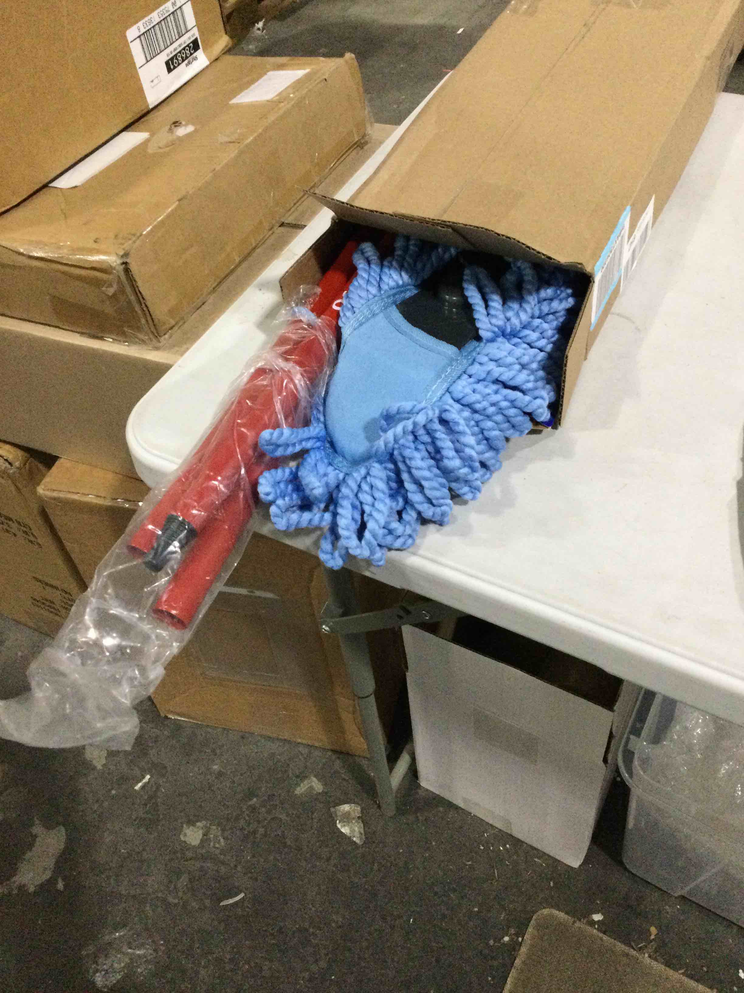 https://s3.amazonaws.com/lotting-images-prod/bidfta/RED4177940_1707235938526.jpeg
