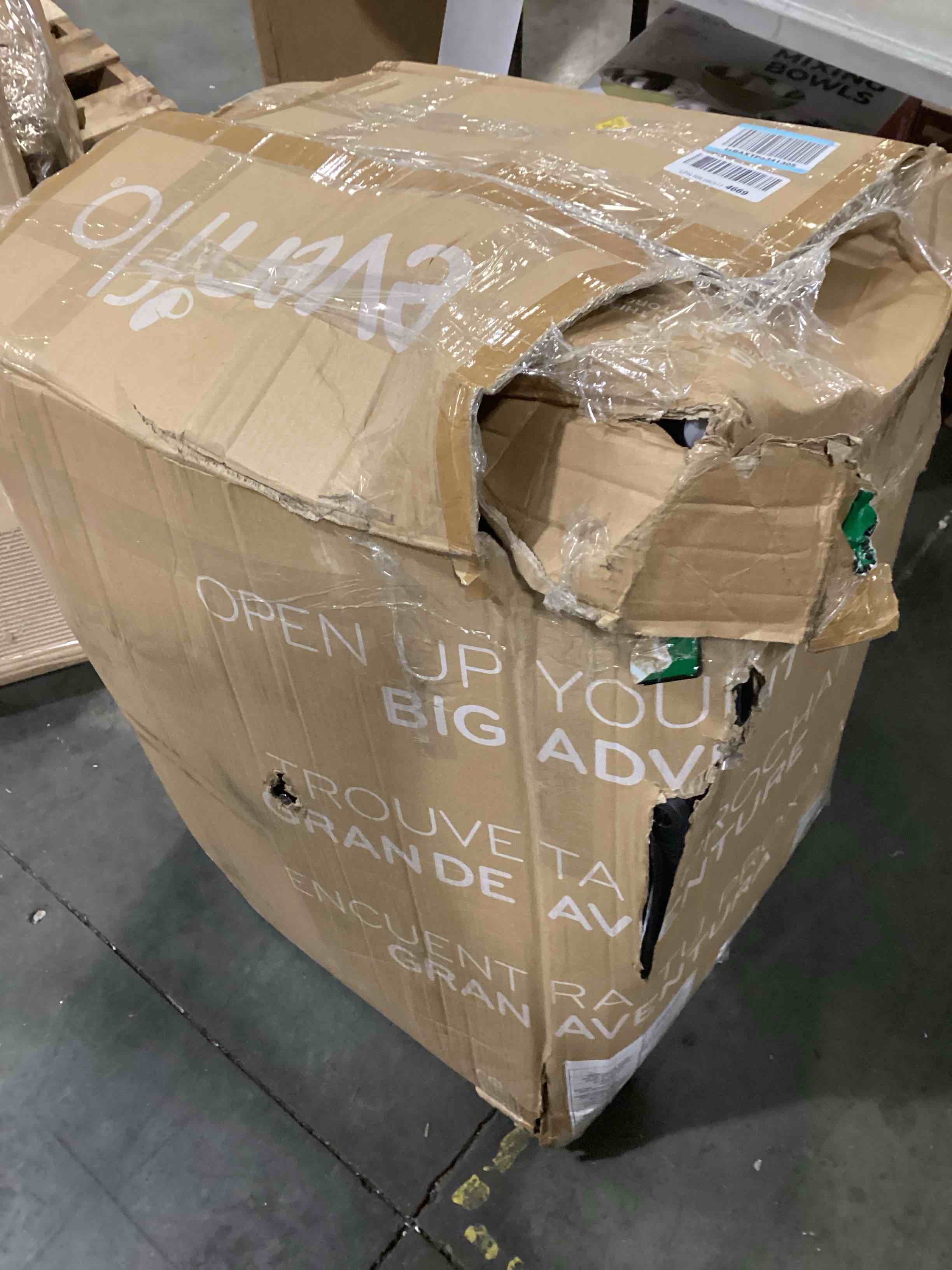 https://s3.amazonaws.com/lotting-images-prod/bidfta/RED4179505_1702564939538.jpeg