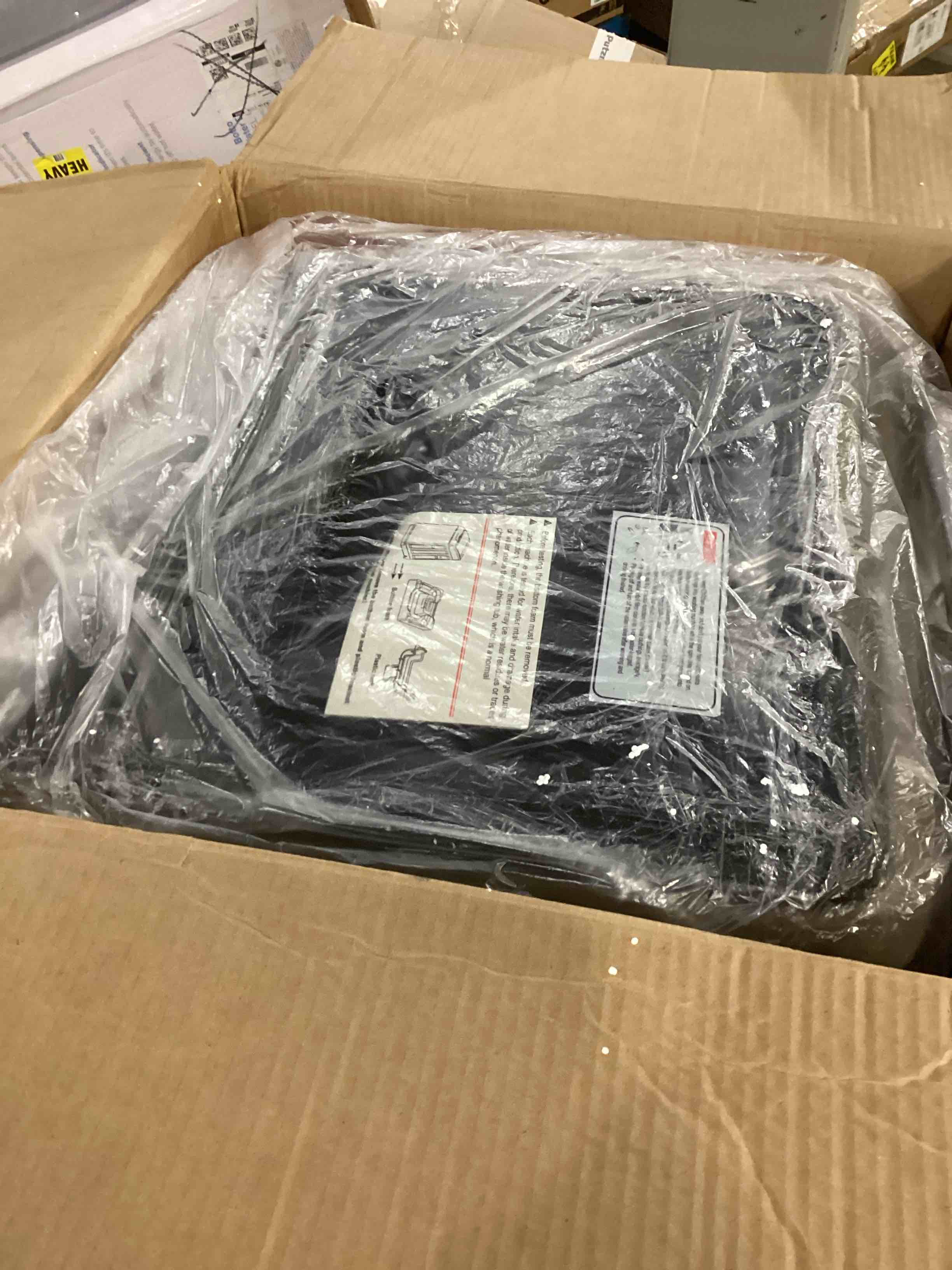 https://s3.amazonaws.com/lotting-images-prod/bidfta/RED4179560_1702644680384.jpeg
