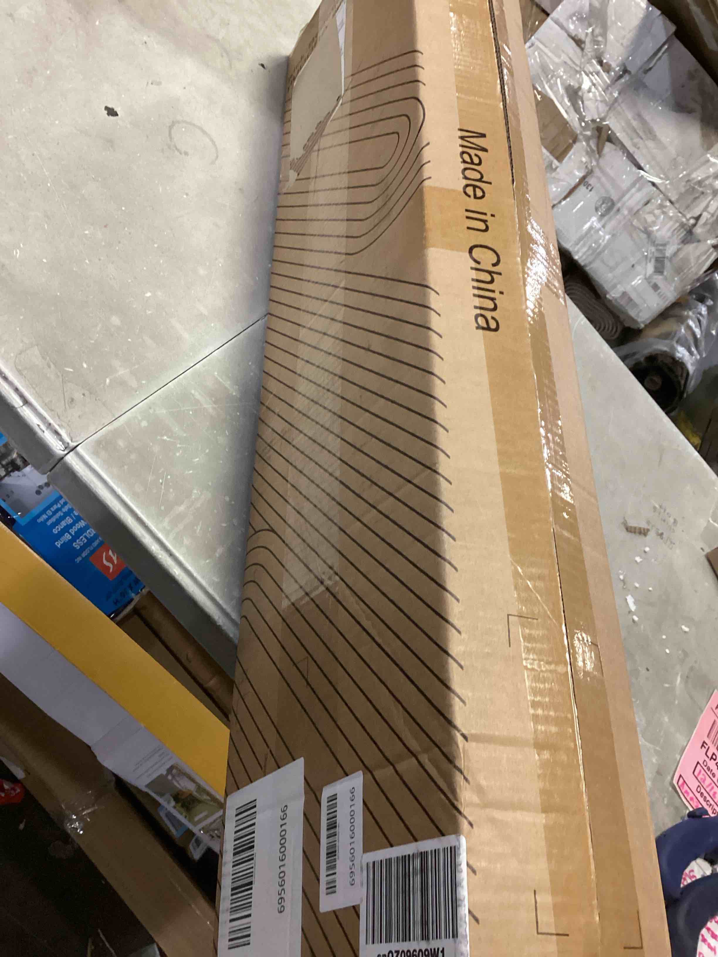 https://s3.amazonaws.com/lotting-images-prod/bidfta/RED4179813_1702924776425.jpeg