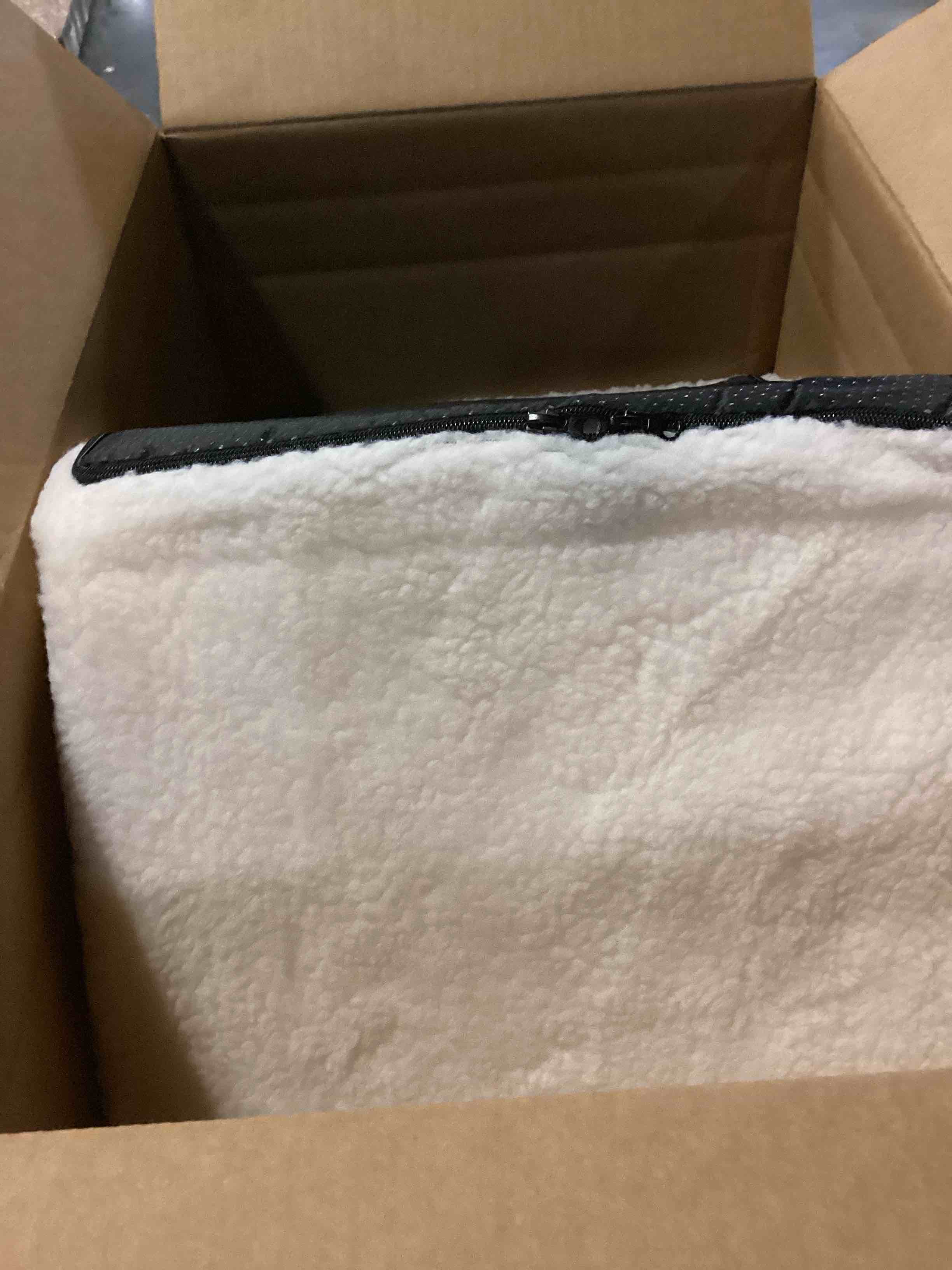 https://s3.amazonaws.com/lotting-images-prod/bidfta/RED4180616_1703269103703.jpeg