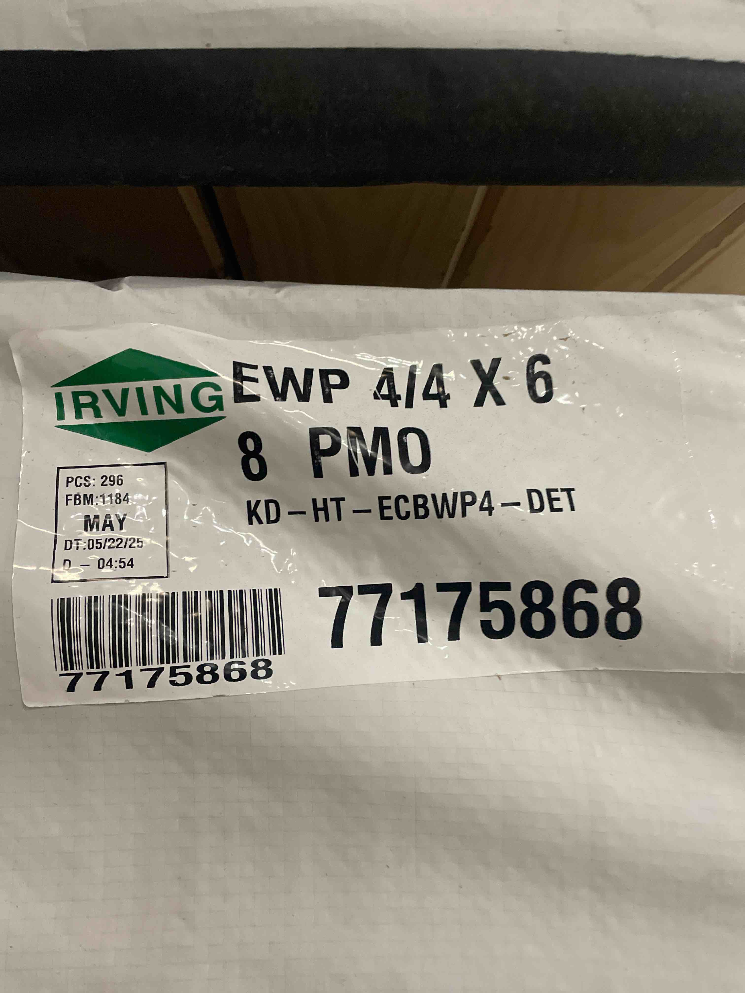 https://s3.amazonaws.com/lotting-images-prod/bidfta/RED4181901_1750854512394.jpeg