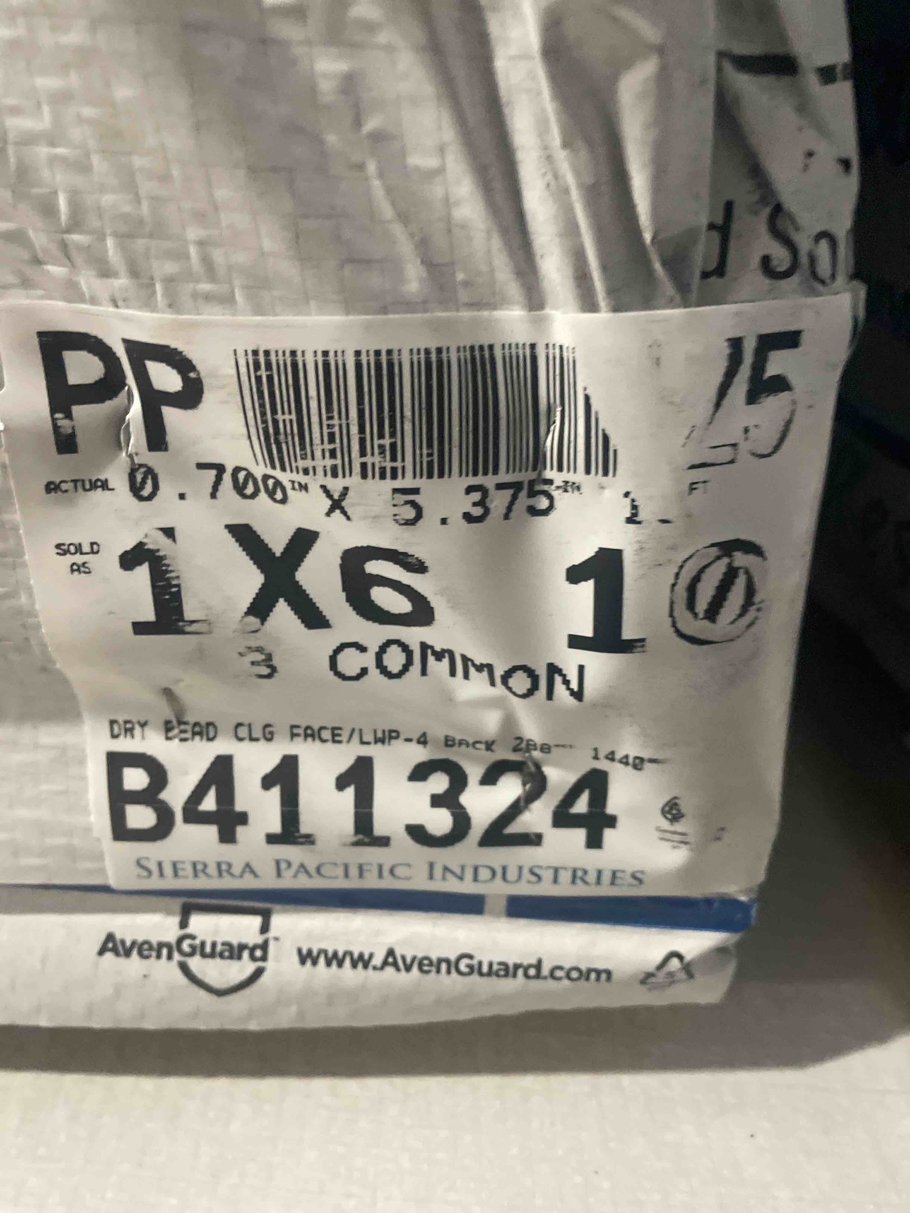 https://s3.amazonaws.com/lotting-images-prod/bidfta/RED4181942_1756231351178.jpeg