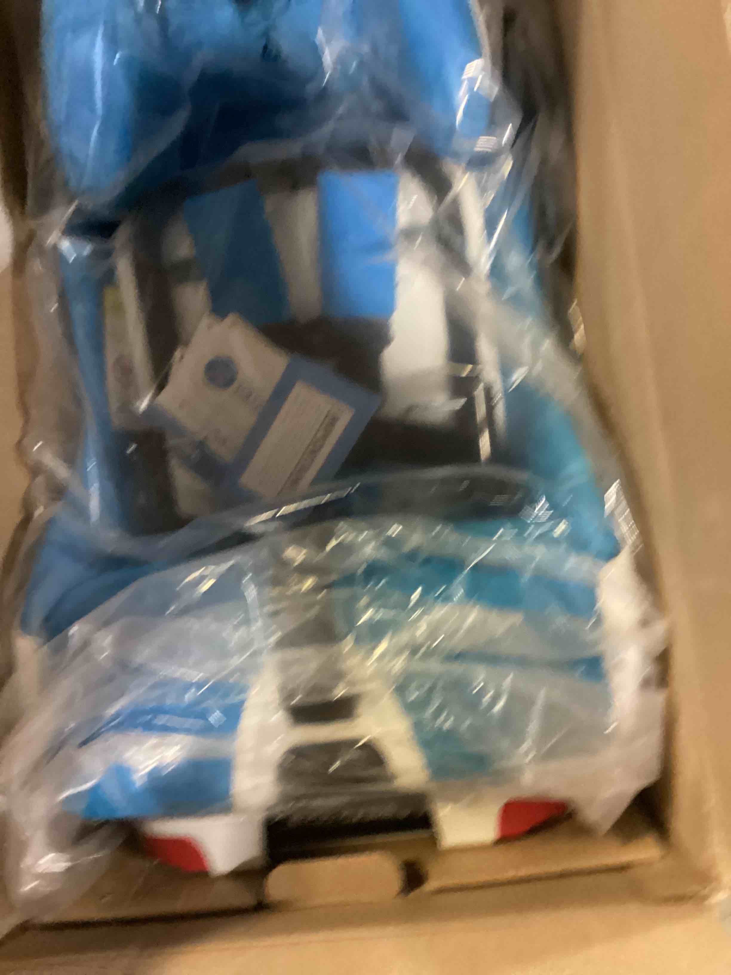 https://s3.amazonaws.com/lotting-images-prod/bidfta/RED4183178_1704206243796.jpeg