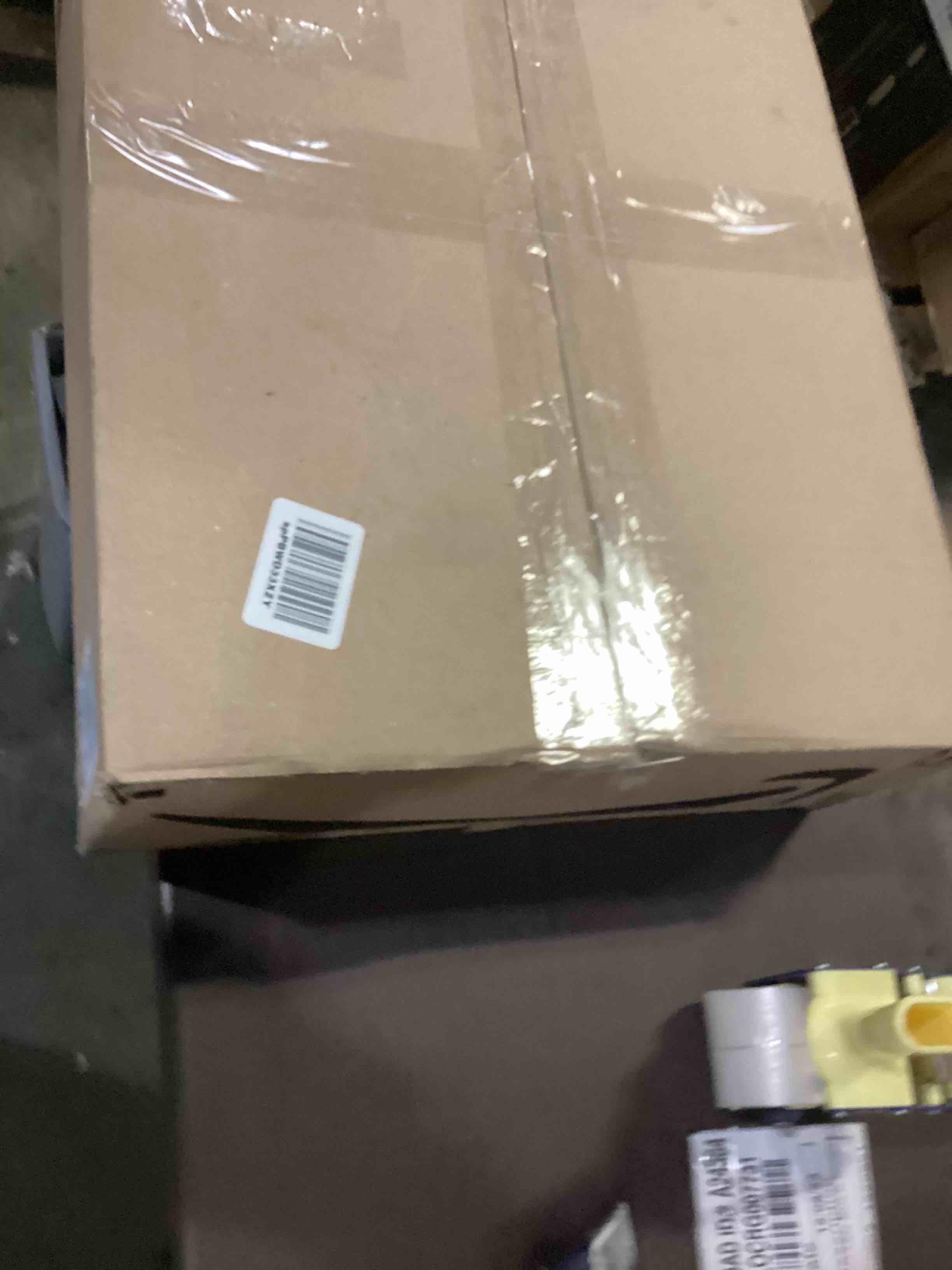 https://s3.amazonaws.com/lotting-images-prod/bidfta/RED4183190_1704210012367.jpeg