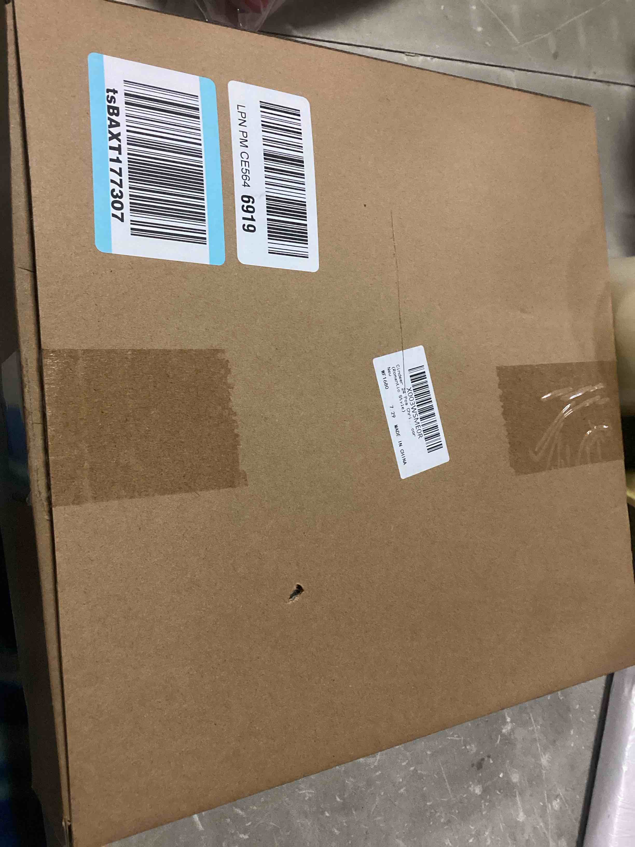 https://s3.amazonaws.com/lotting-images-prod/bidfta/RED4183525_1704477853232.jpeg