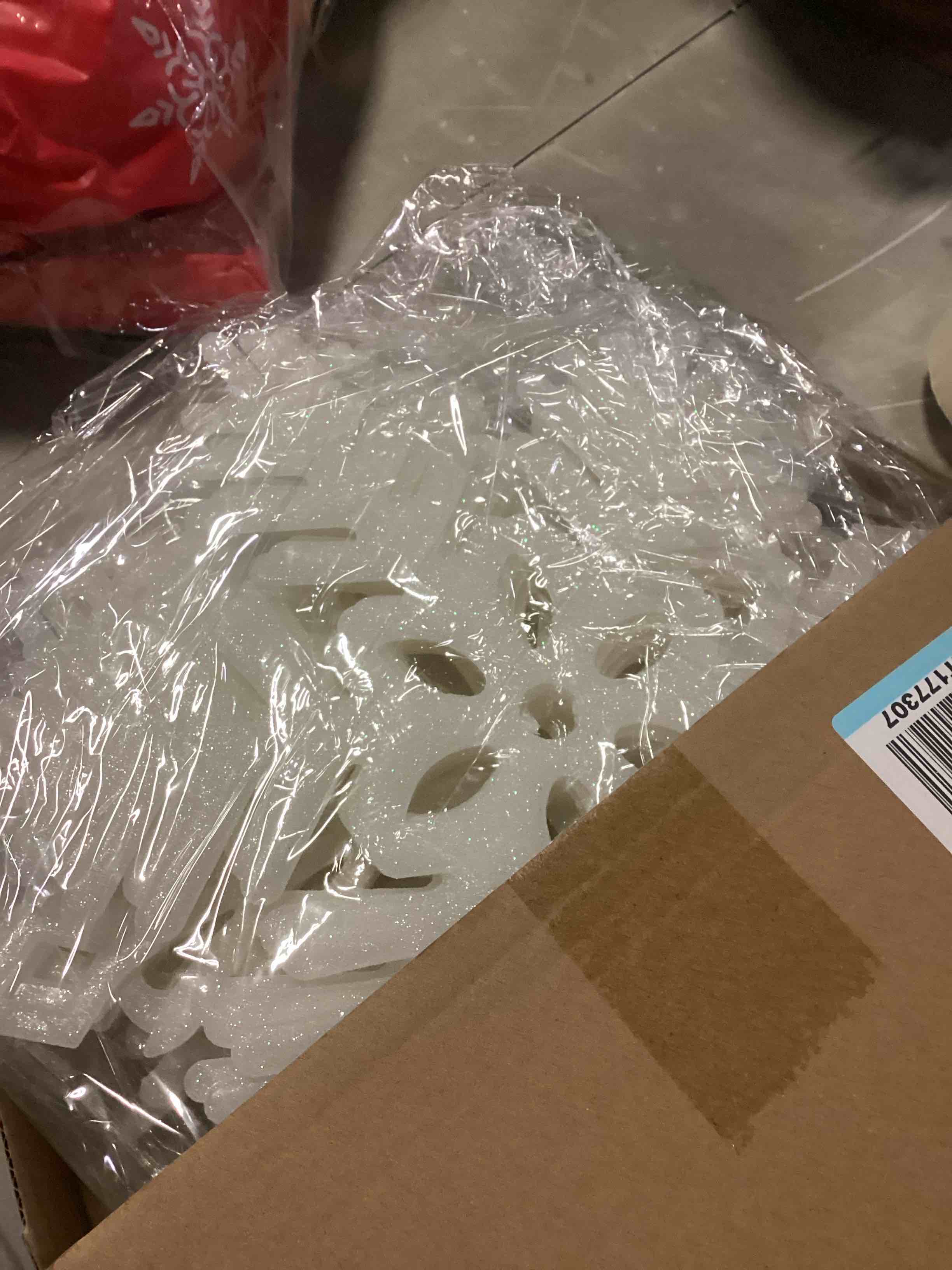 https://s3.amazonaws.com/lotting-images-prod/bidfta/RED4183525_1704477860109.jpeg