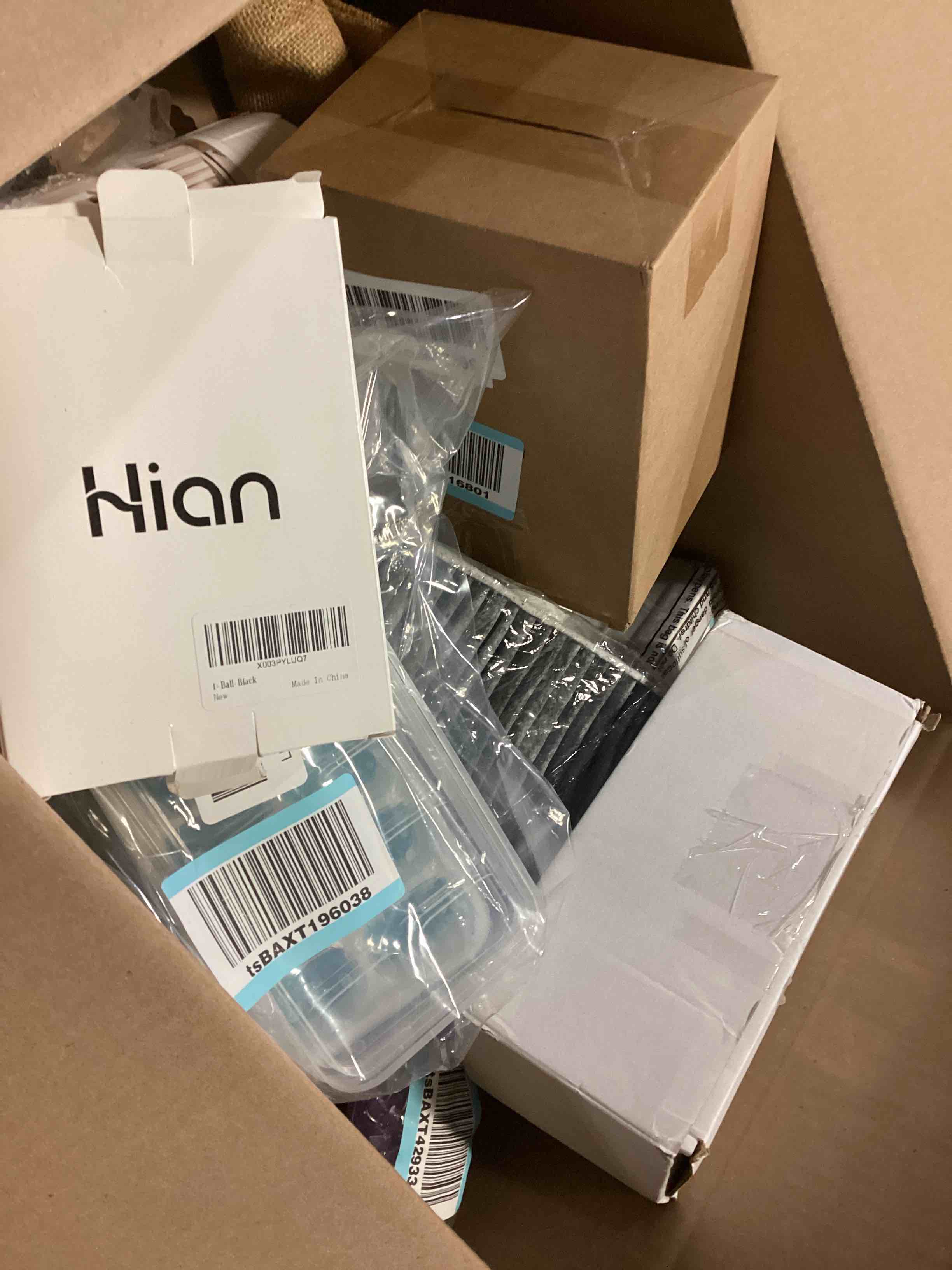 https://s3.amazonaws.com/lotting-images-prod/bidfta/RED4183649_1704556785492.jpeg