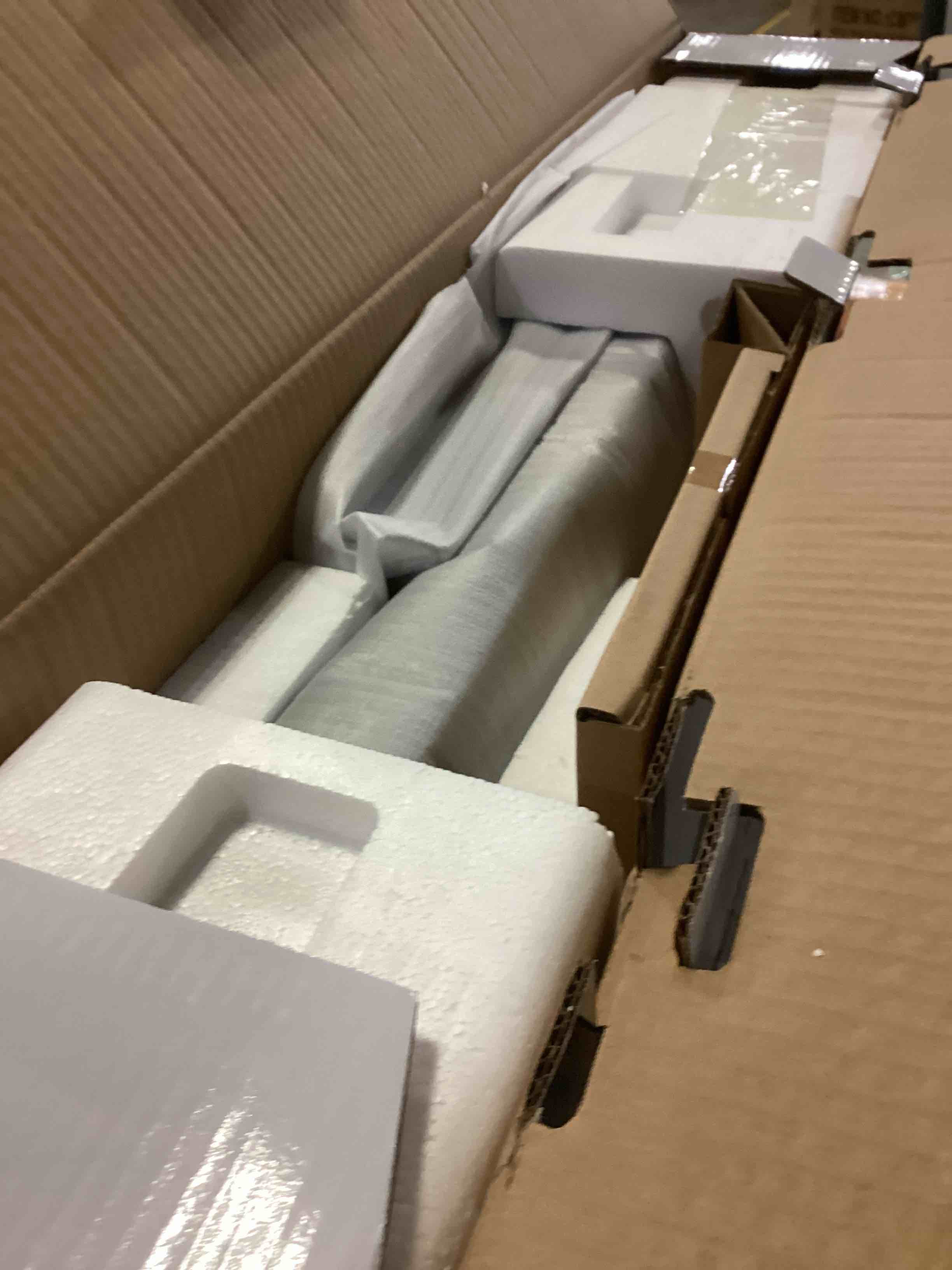 https://s3.amazonaws.com/lotting-images-prod/bidfta/RED4183871_1704742212364.jpeg