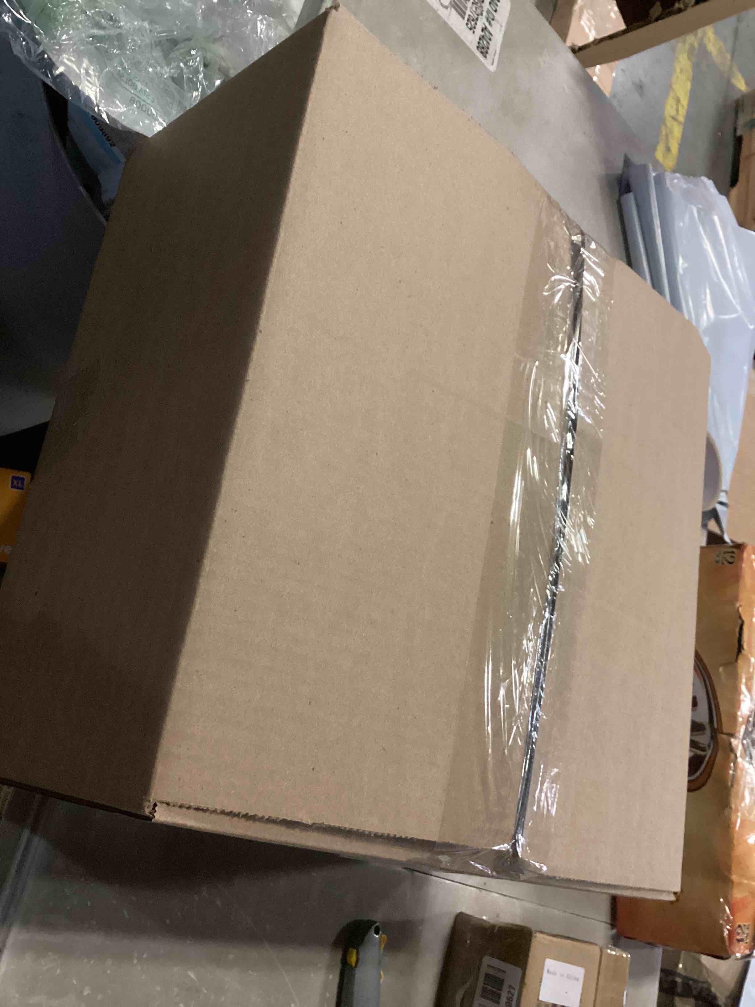 https://s3.amazonaws.com/lotting-images-prod/bidfta/RED4183893_1704745735848.jpeg