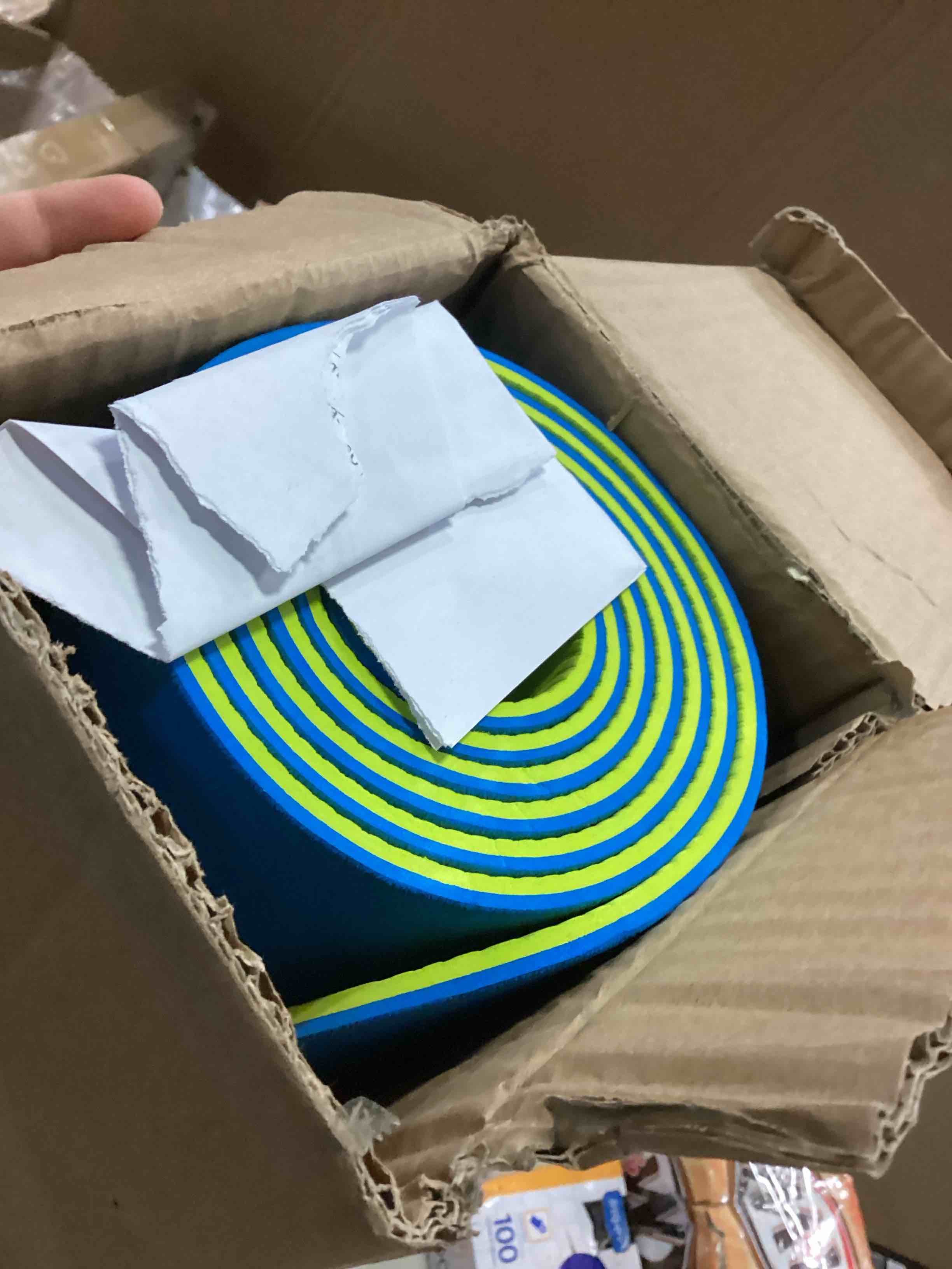 https://s3.amazonaws.com/lotting-images-prod/bidfta/RED4183905_1704803088428.jpeg