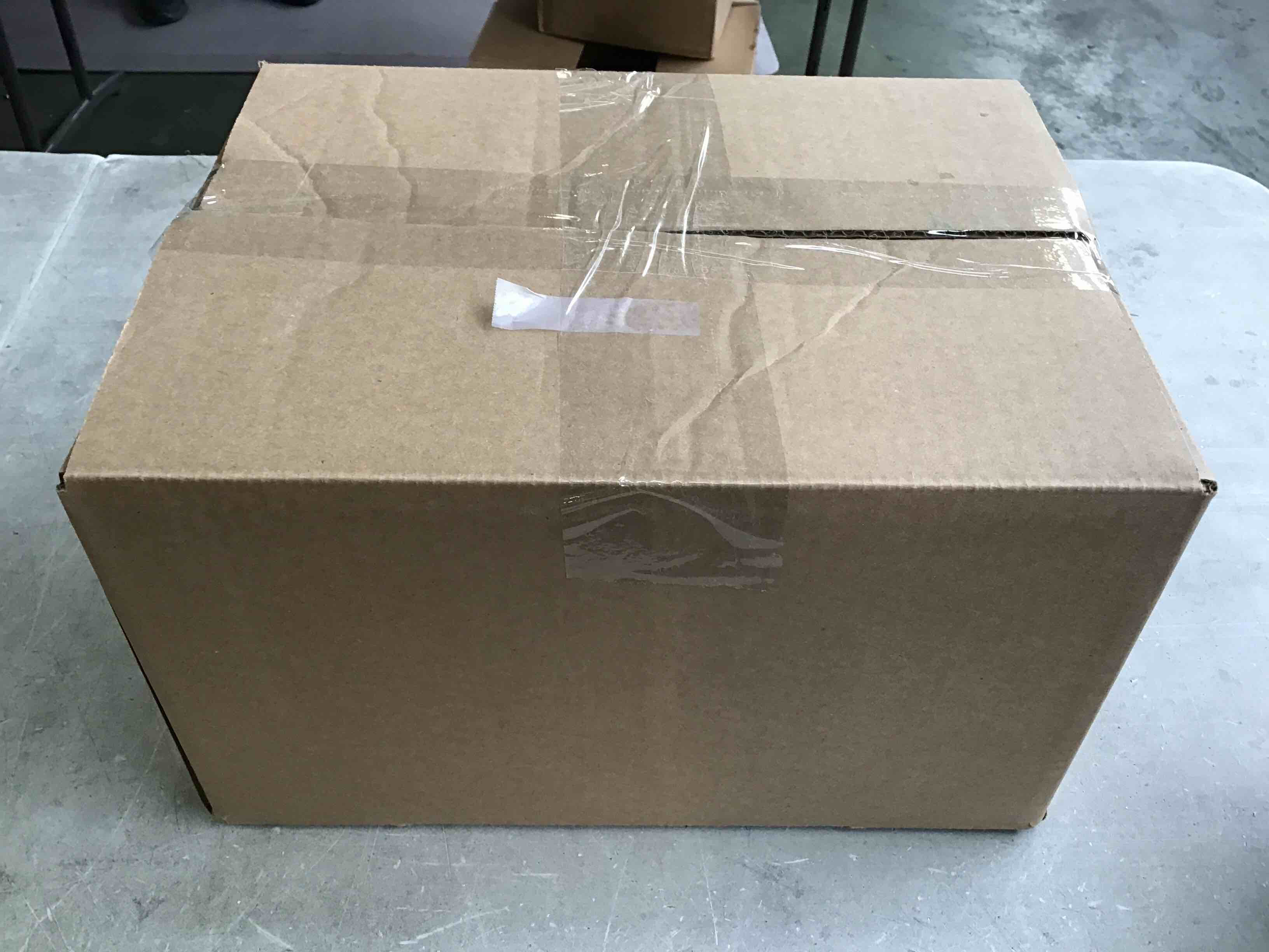 https://s3.amazonaws.com/lotting-images-prod/bidfta/RED4185221_1687288021009.jpeg