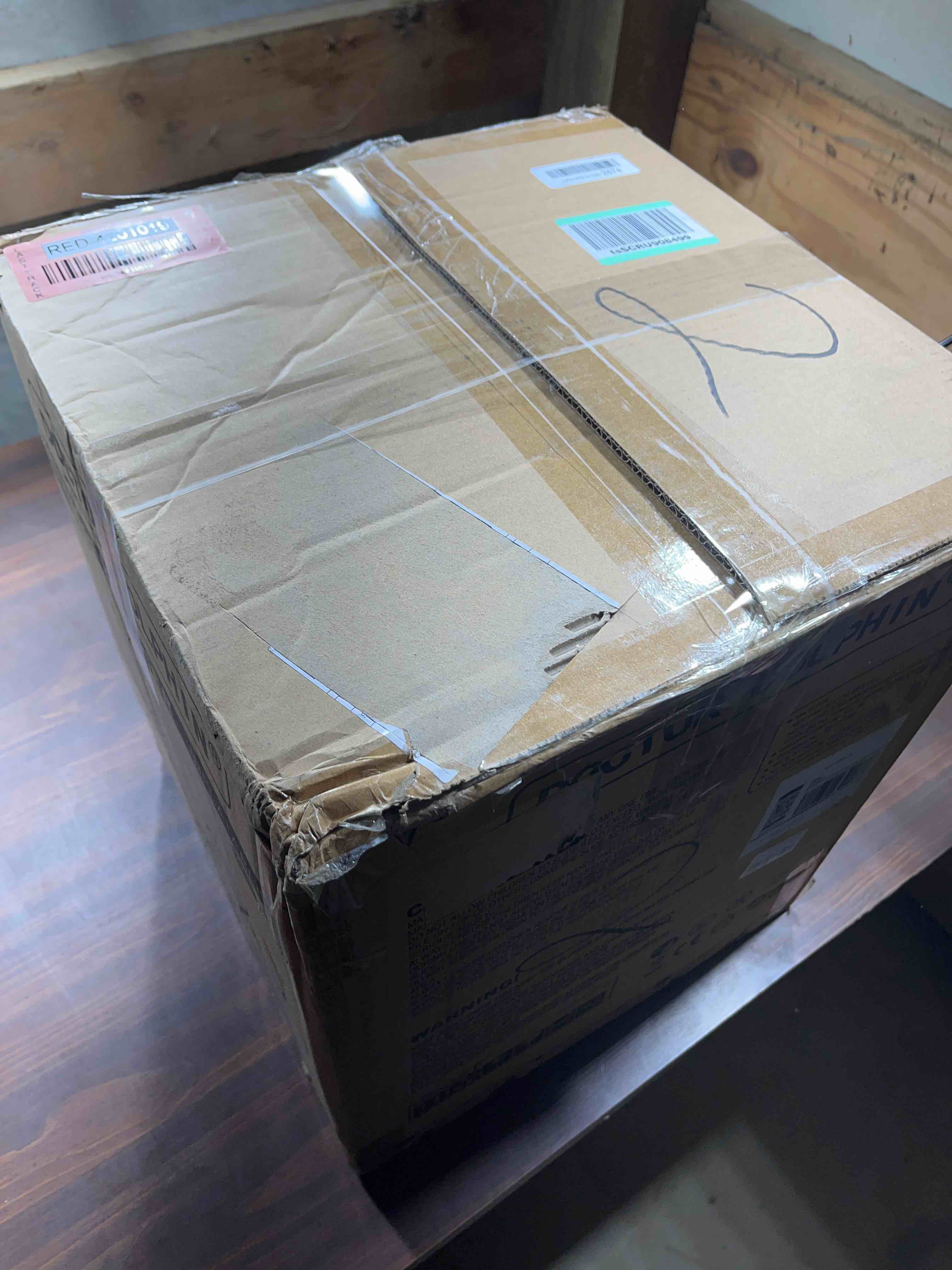 https://s3.amazonaws.com/lotting-images-prod/bidfta/RED4201019_1670710674268.jpeg