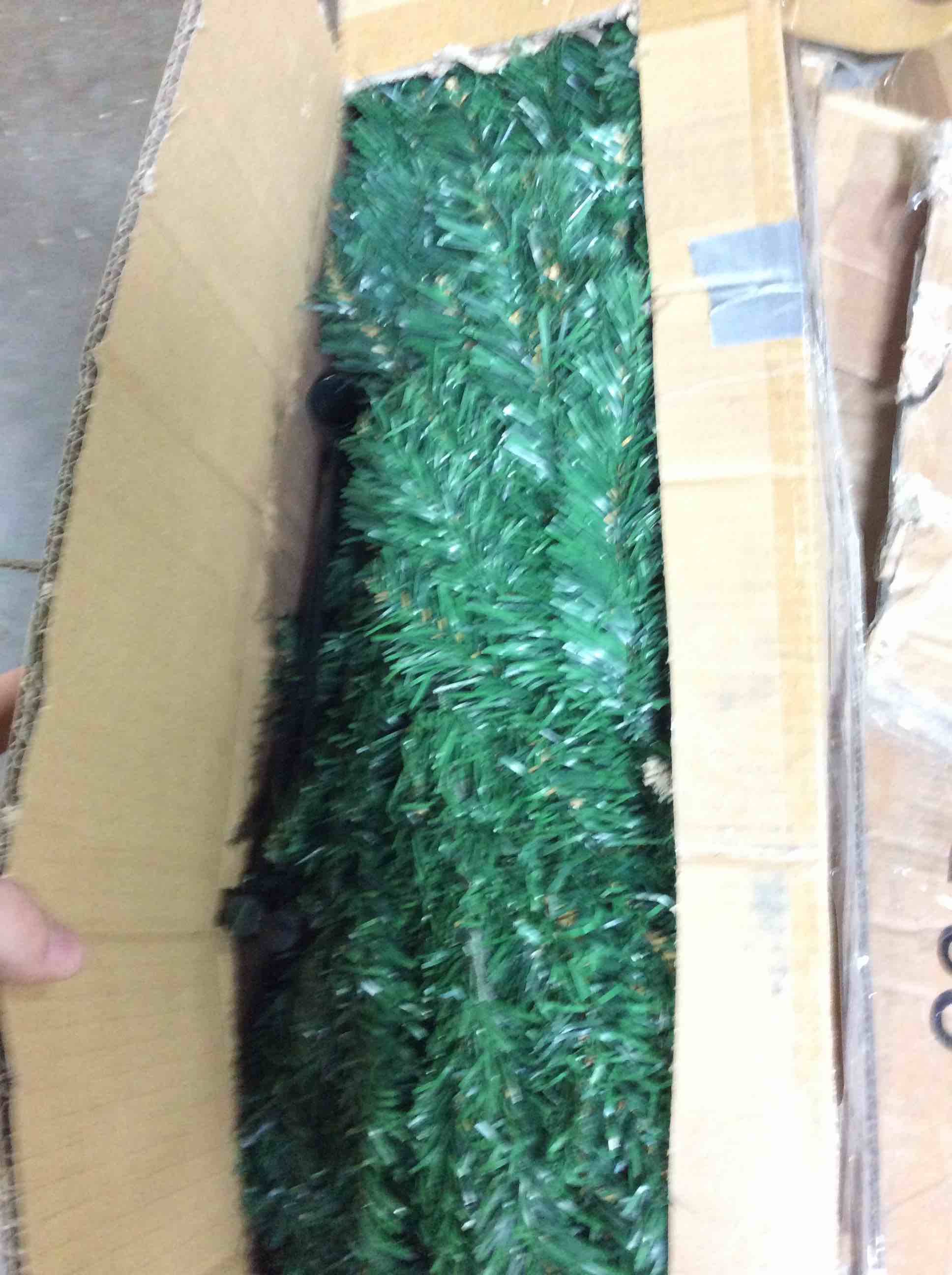 https://s3.amazonaws.com/lotting-images-prod/bidfta/RED4231270_1676401901114.jpeg