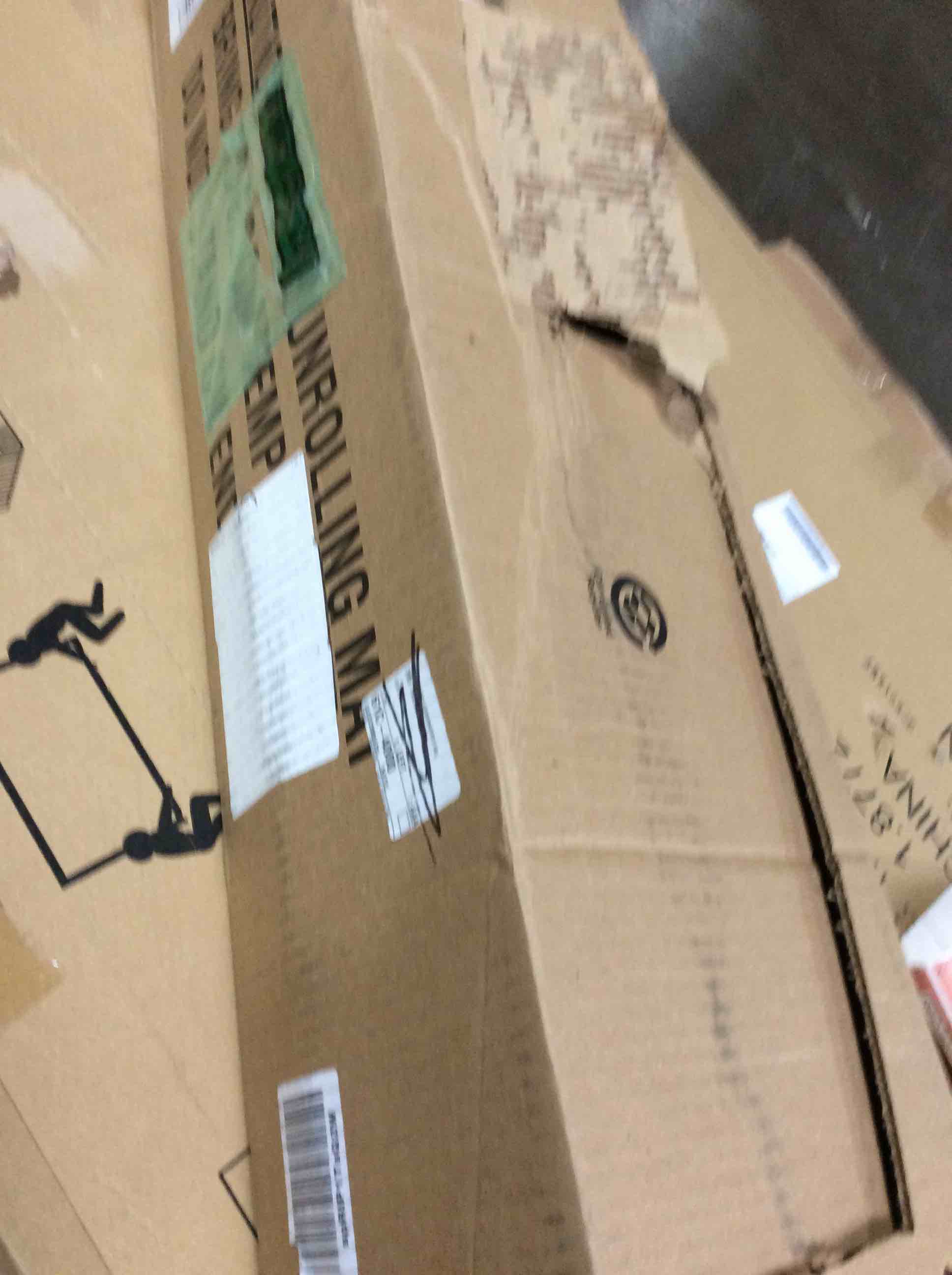 https://s3.amazonaws.com/lotting-images-prod/bidfta/RED4231274_1676401143437.jpeg