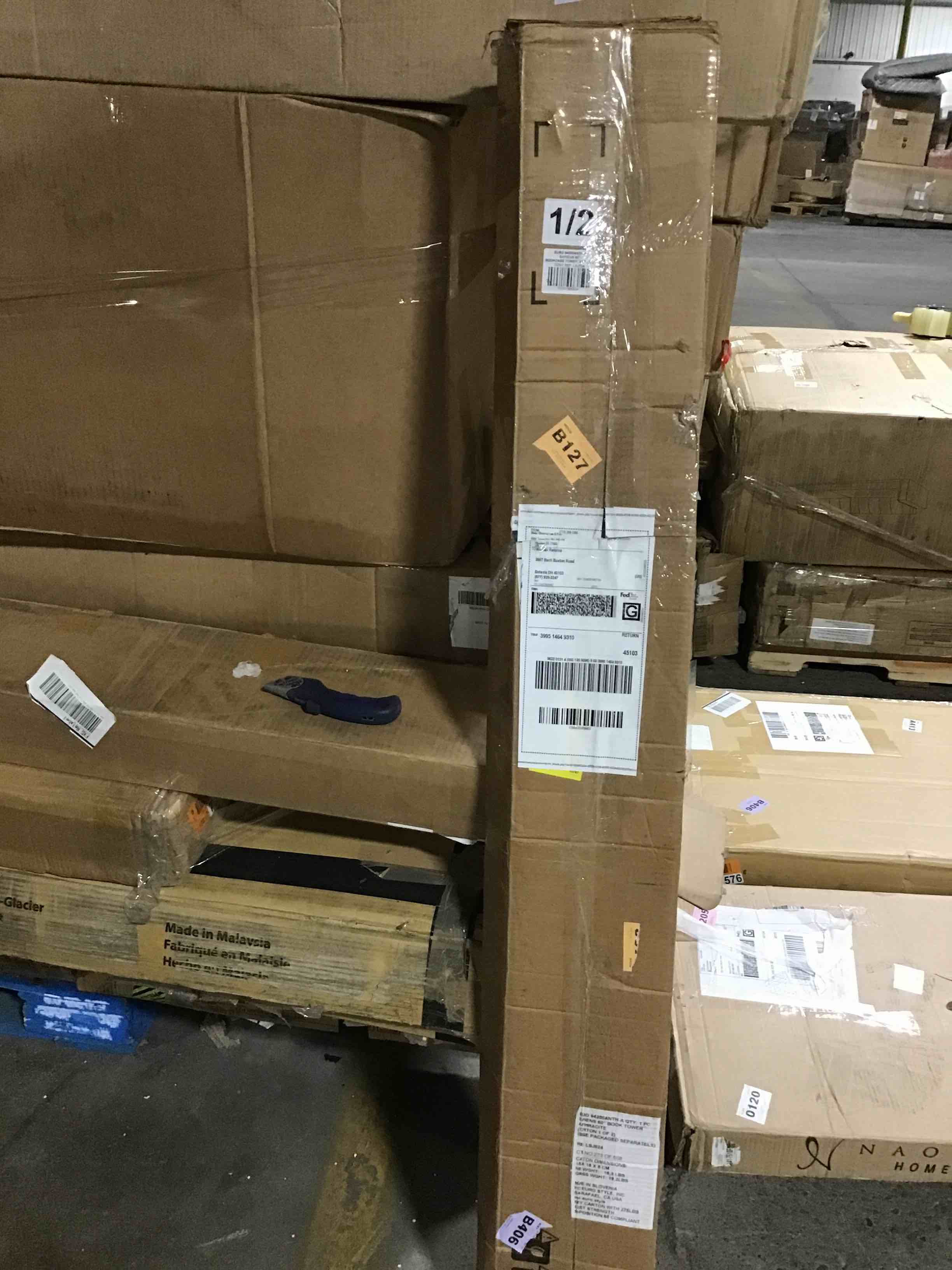 https://s3.amazonaws.com/lotting-images-prod/bidfta/RED4233263_1687966920679.jpeg