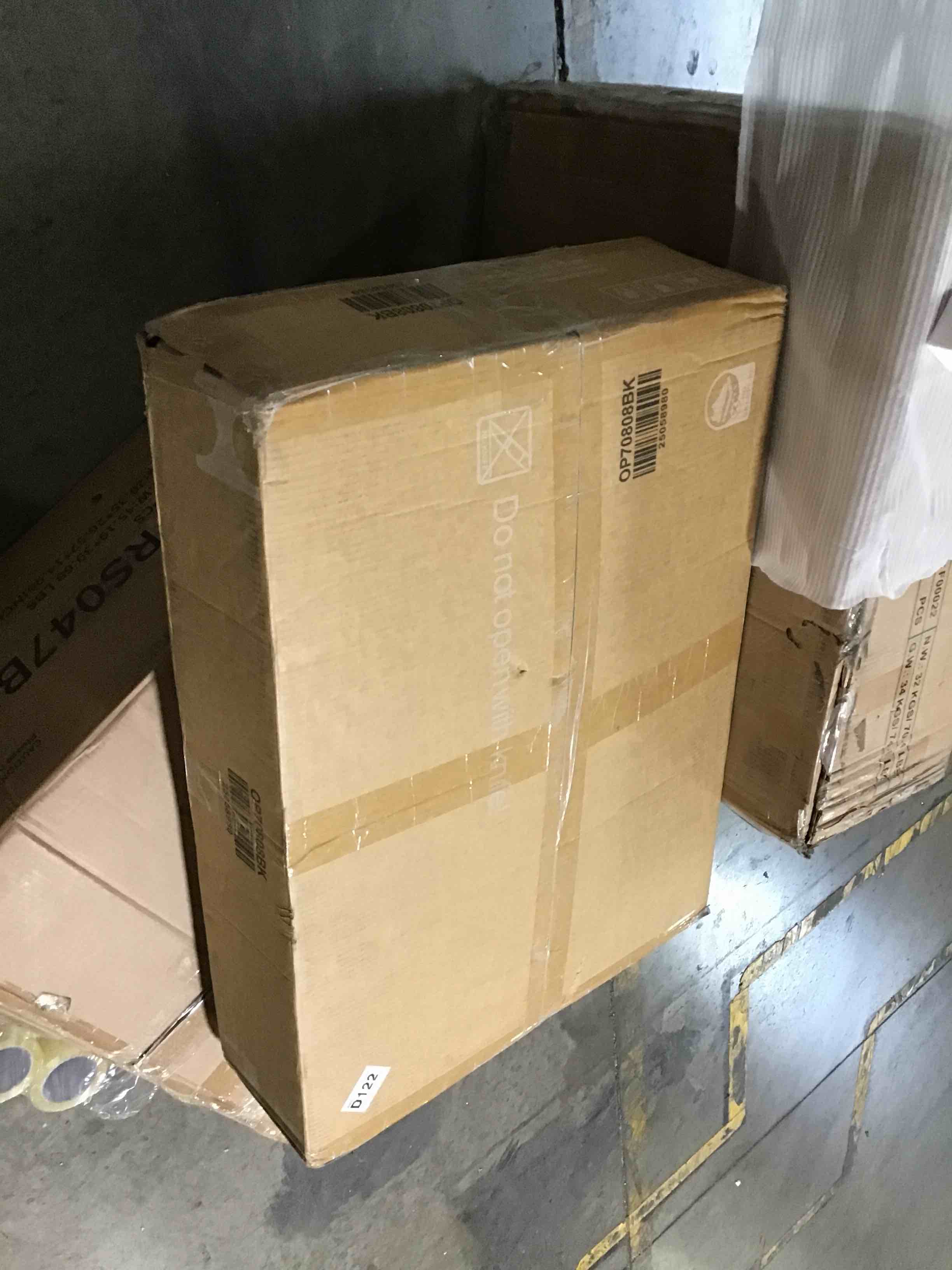 https://s3.amazonaws.com/lotting-images-prod/bidfta/RED4235659_1685127459809.jpeg