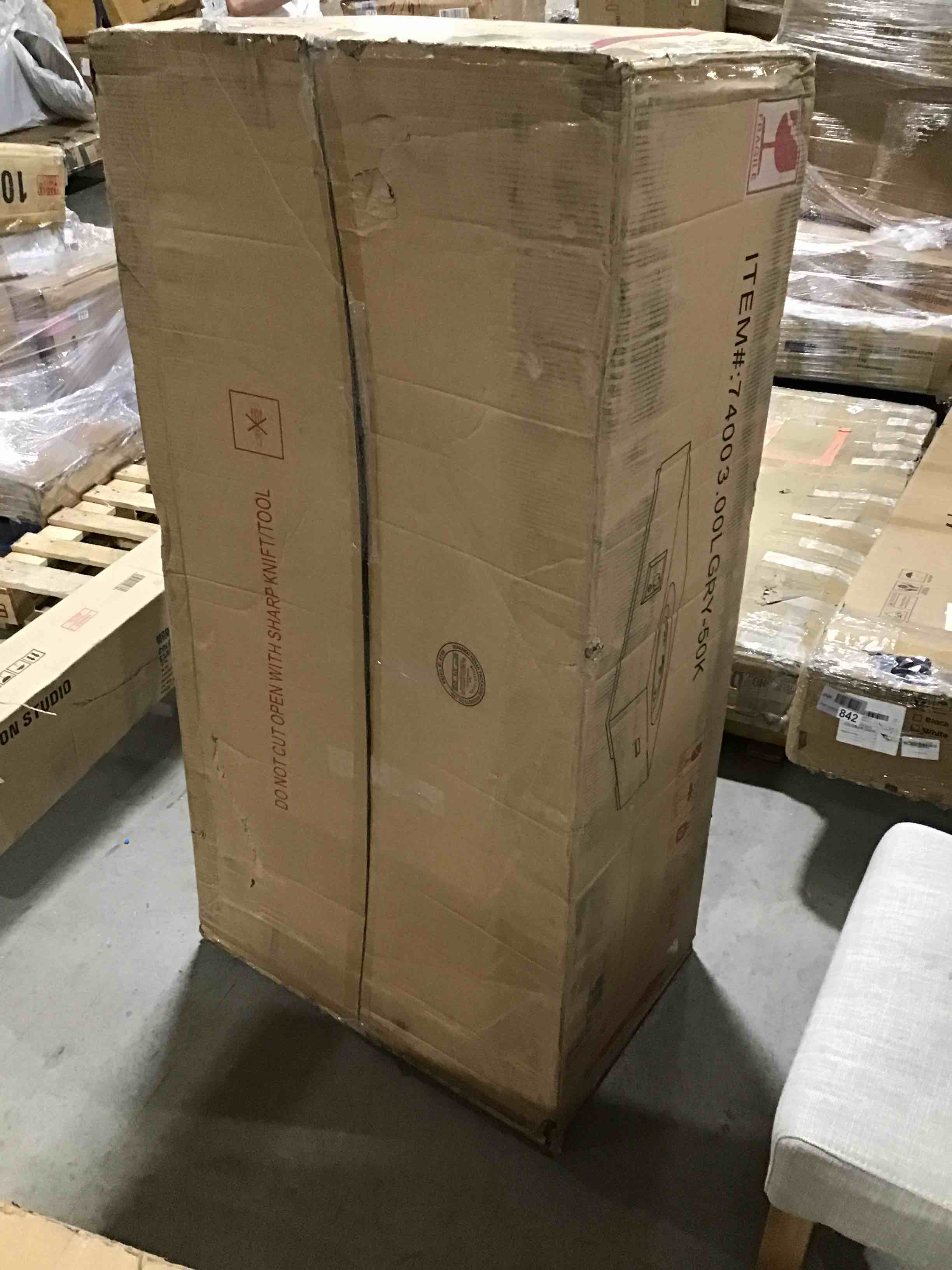 https://s3.amazonaws.com/lotting-images-prod/bidfta/RED4235915_1686062856845.jpeg