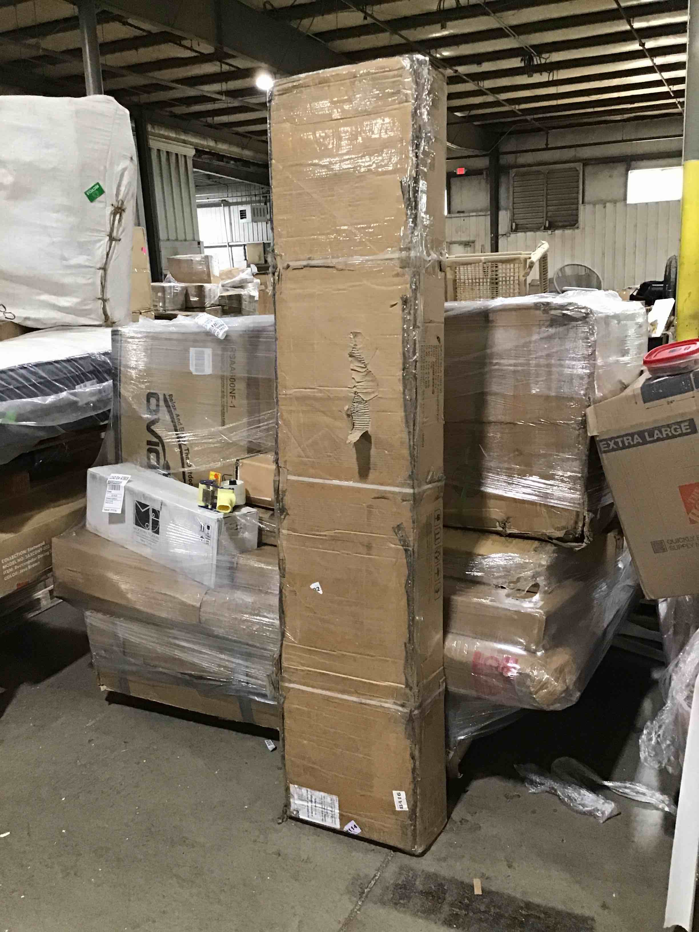 https://s3.amazonaws.com/lotting-images-prod/bidfta/RED4236272_1686849753013.jpeg