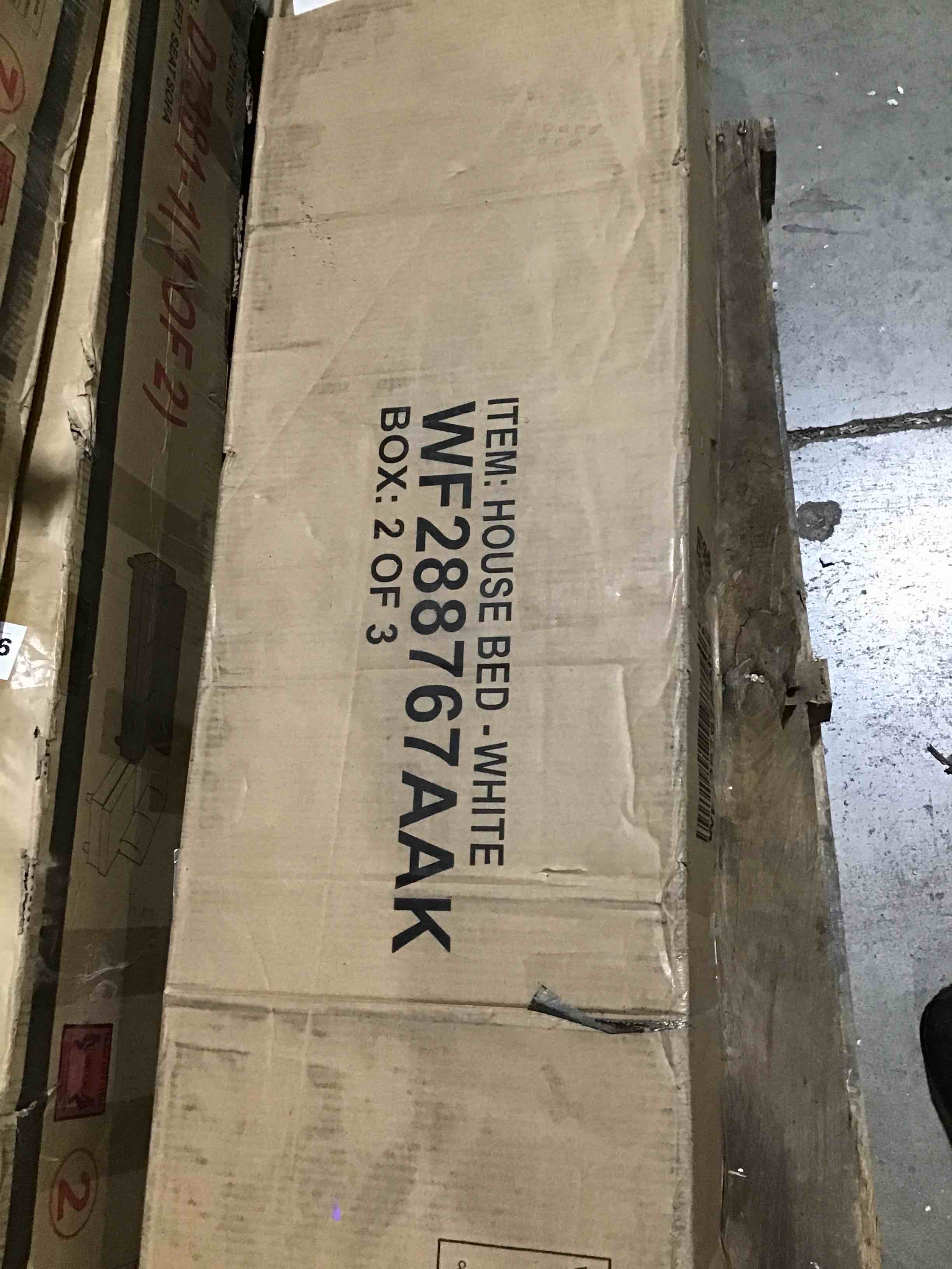 https://s3.amazonaws.com/lotting-images-prod/bidfta/RED4236274_1686850559962.jpeg