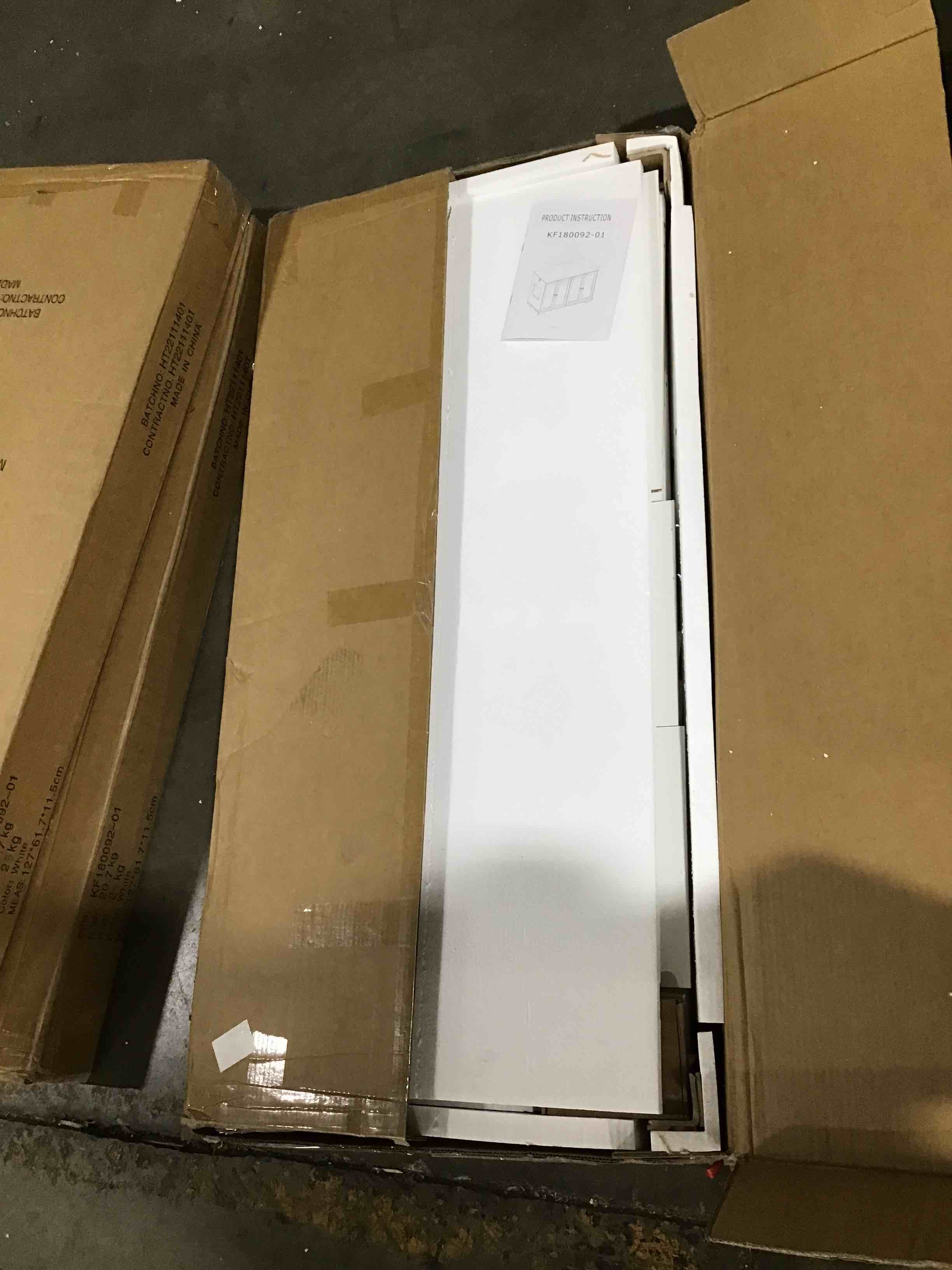 https://s3.amazonaws.com/lotting-images-prod/bidfta/RED4236306_1686927897438.jpeg