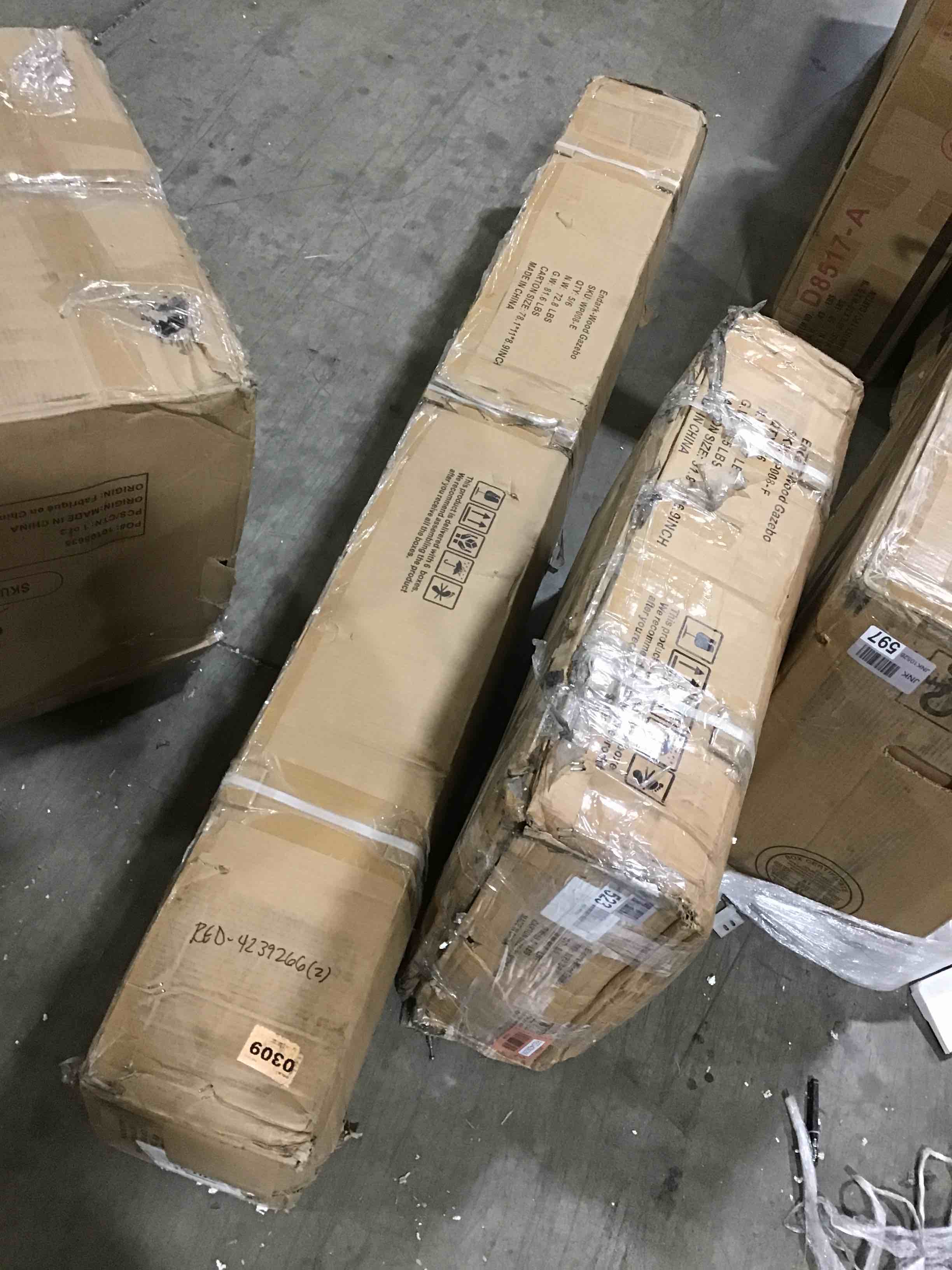 https://s3.amazonaws.com/lotting-images-prod/bidfta/RED4239266_1686246098264.jpeg