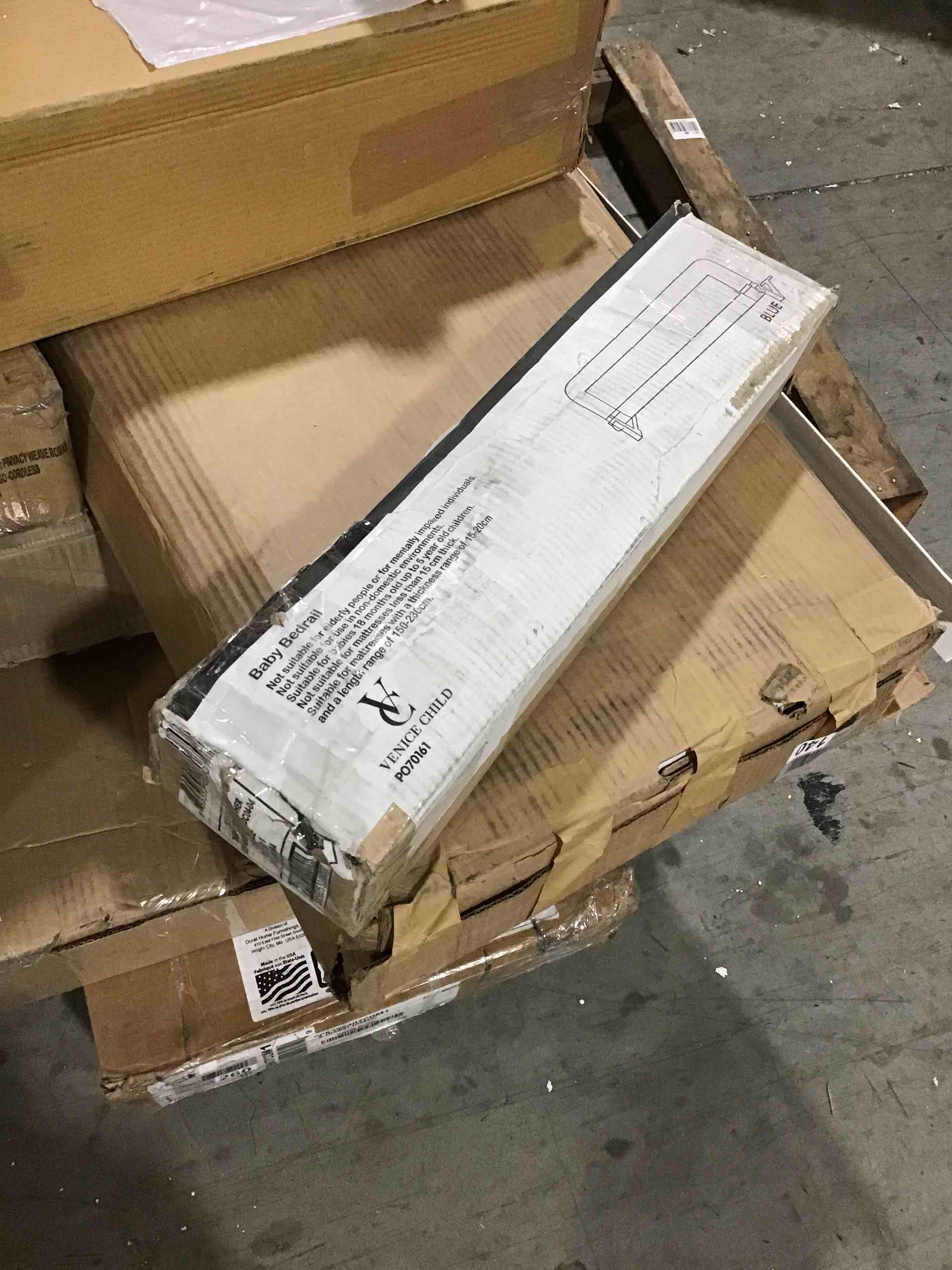 https://s3.amazonaws.com/lotting-images-prod/bidfta/RED4239292_1686313120215.jpeg