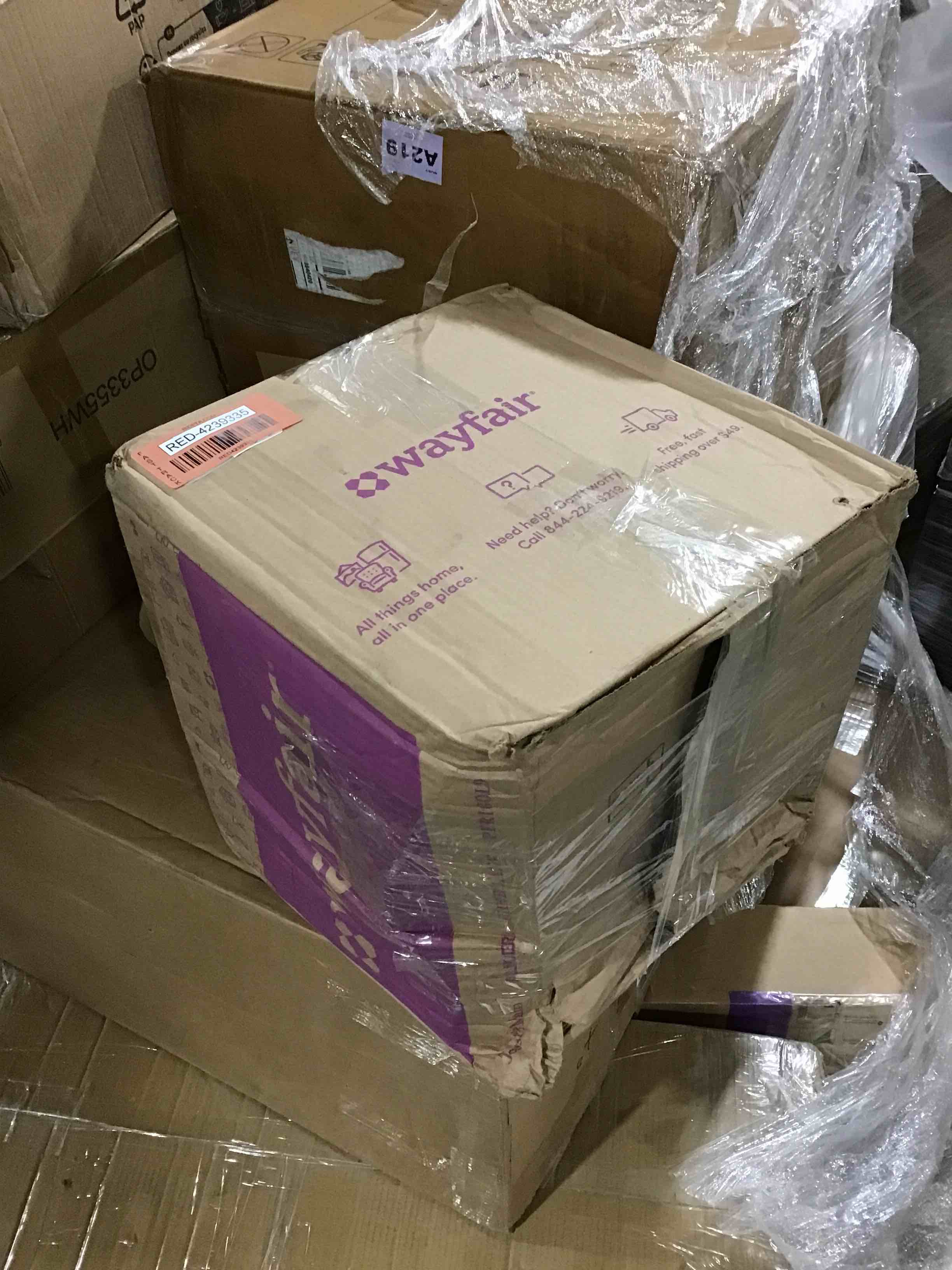 https://s3.amazonaws.com/lotting-images-prod/bidfta/RED4239335_1686340004192.jpeg