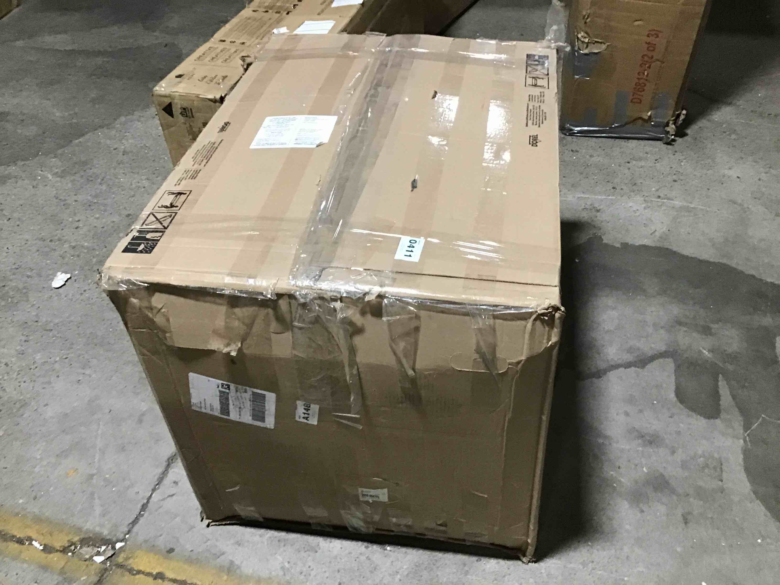 https://s3.amazonaws.com/lotting-images-prod/bidfta/RED4242394_1687282276479.jpeg