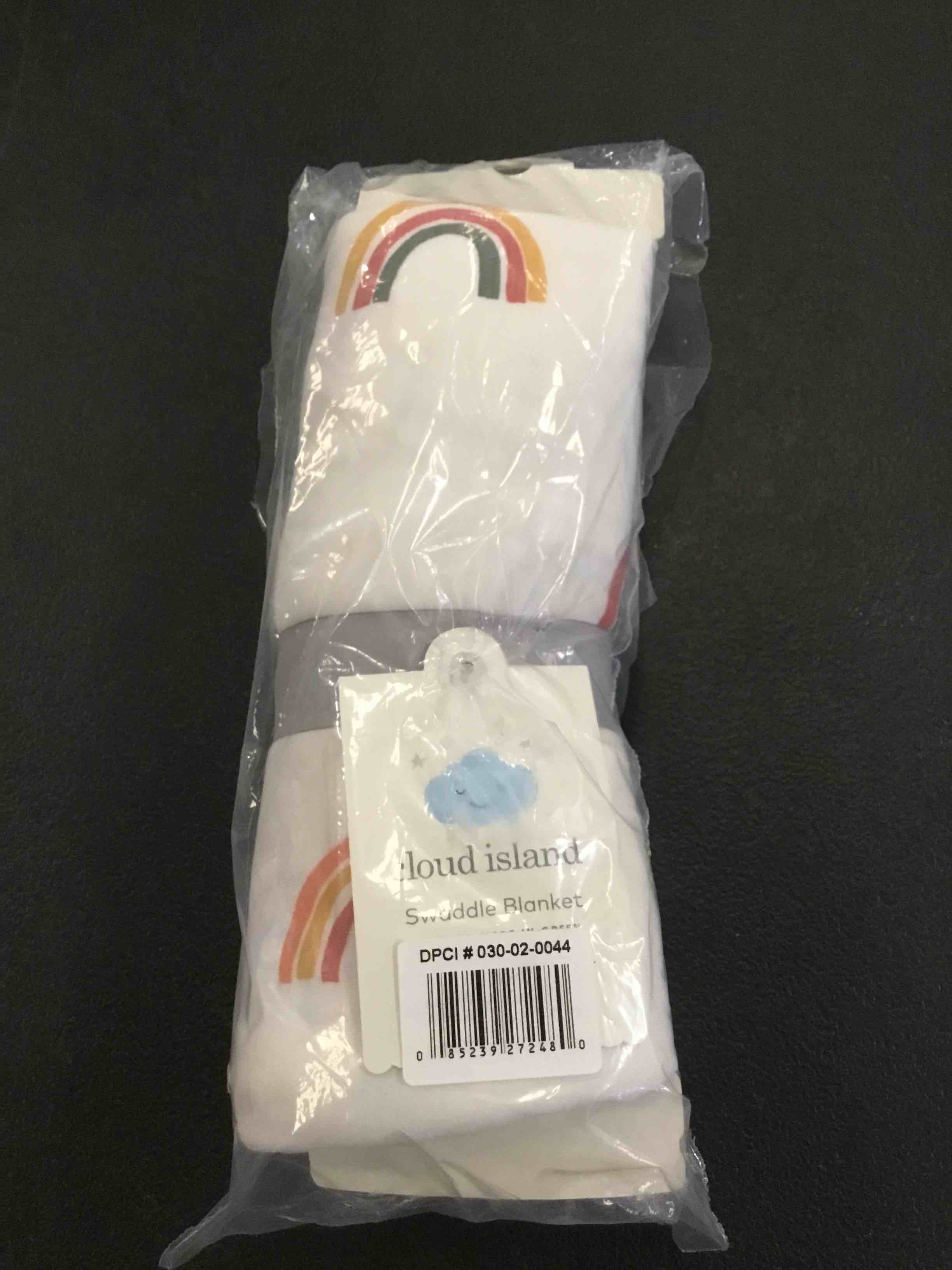 https://s3.amazonaws.com/lotting-images-prod/bidfta/RED4265652_1689701971873.jpeg