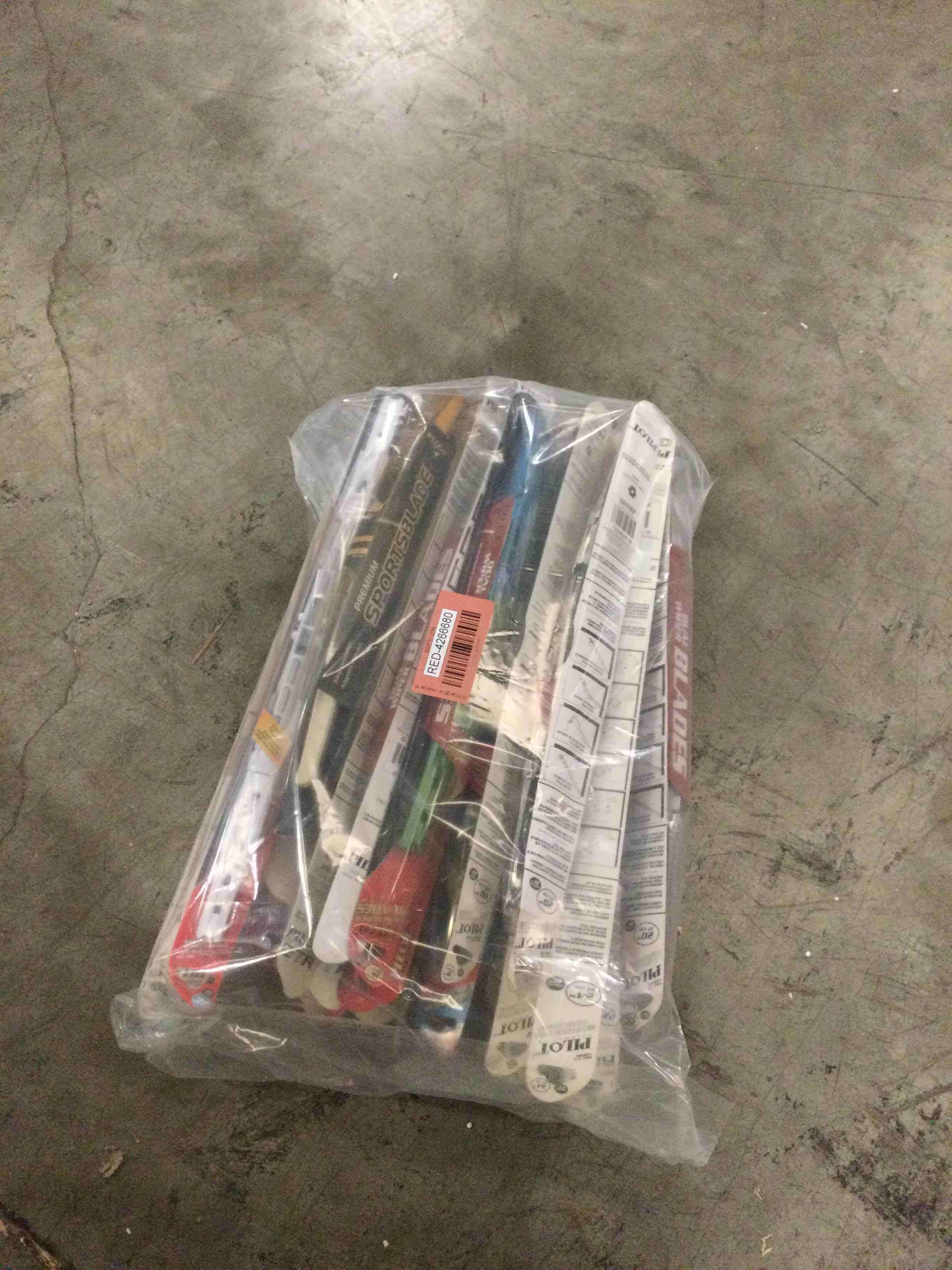 Assorted wiper blades