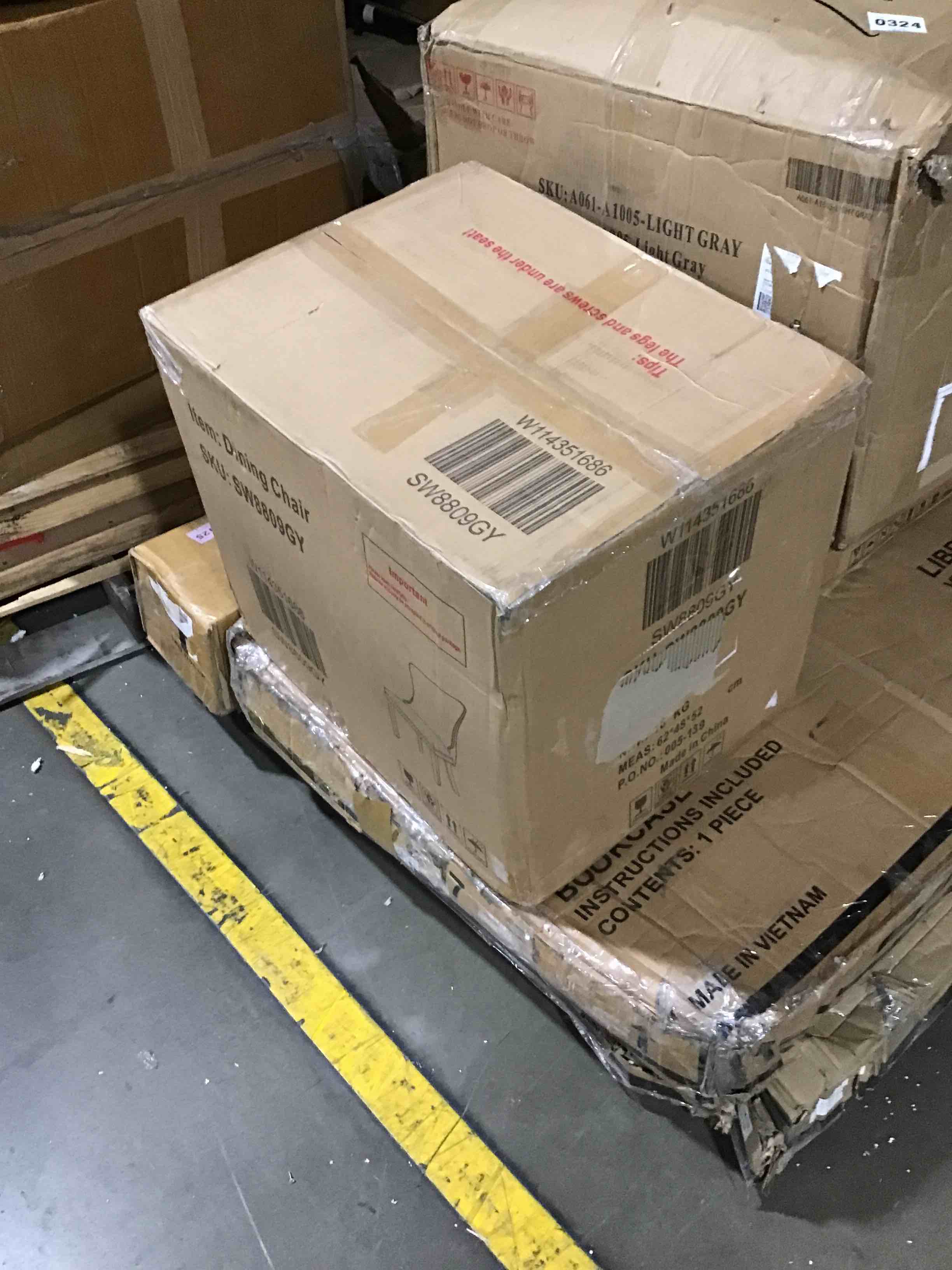 https://s3.amazonaws.com/lotting-images-prod/bidfta/RED4292233_1694188440666.jpeg
