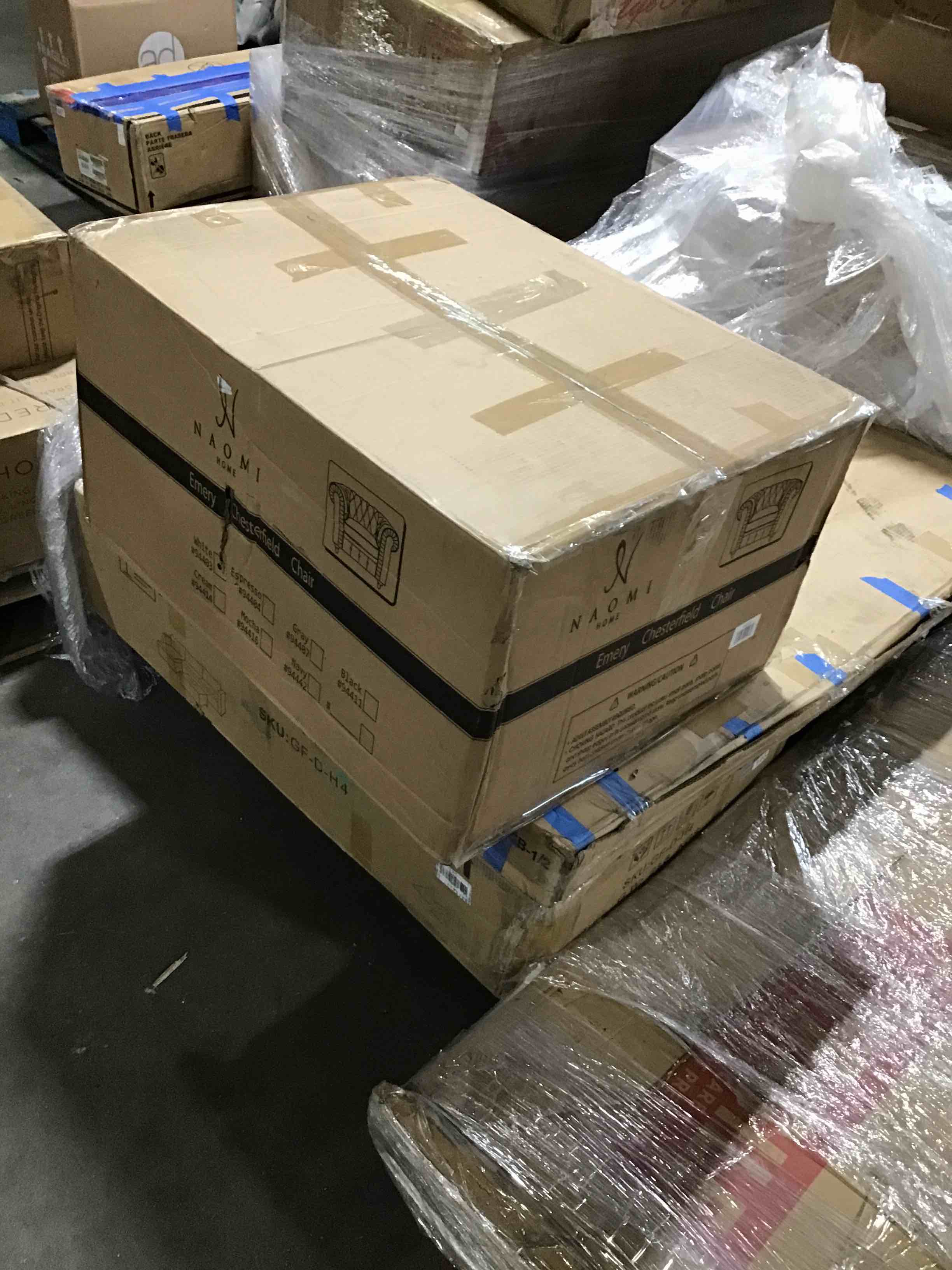 https://s3.amazonaws.com/lotting-images-prod/bidfta/RED4292428_1694537295635.jpeg