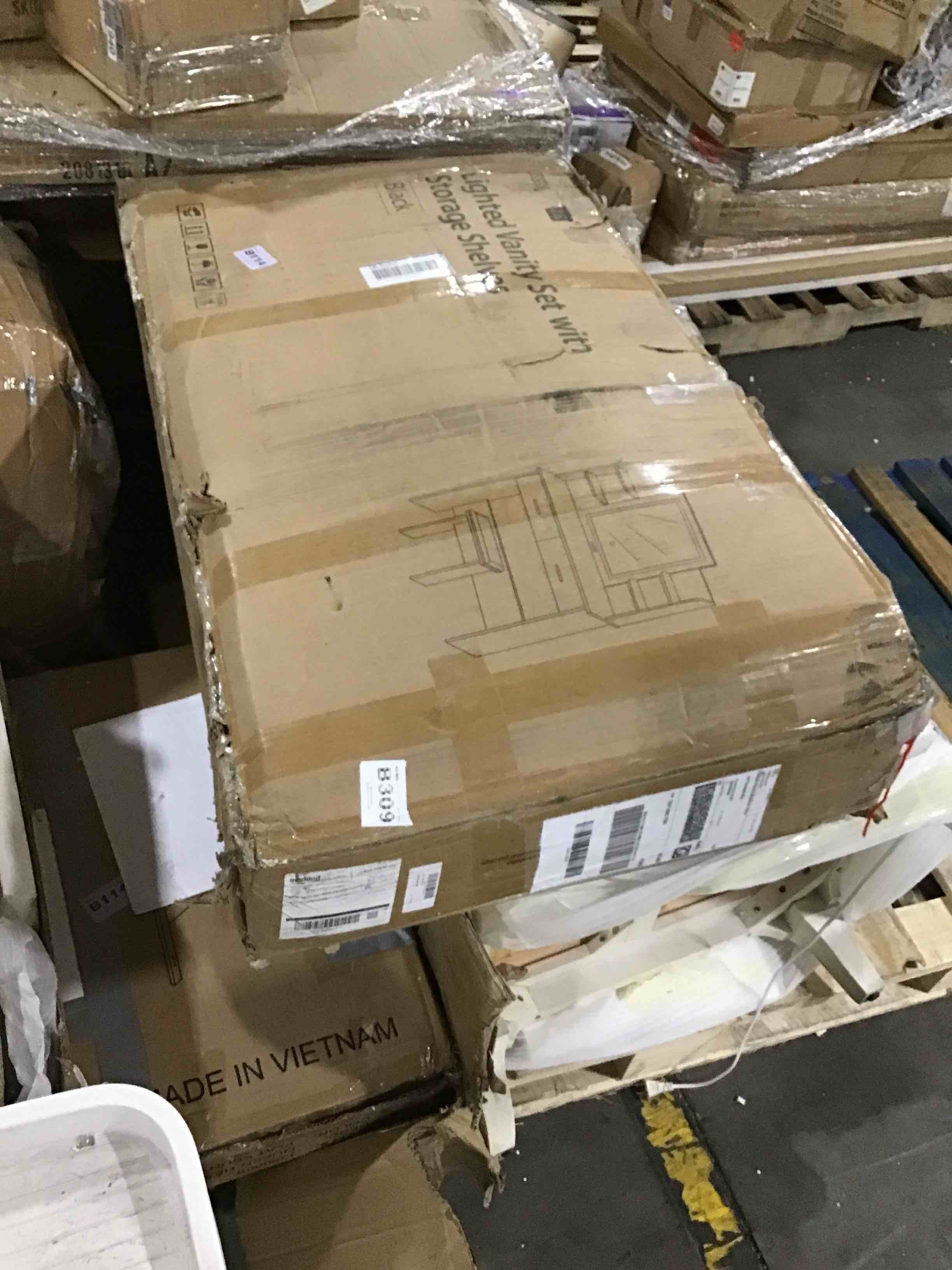 https://s3.amazonaws.com/lotting-images-prod/bidfta/RED4292667_1695067040110.jpeg