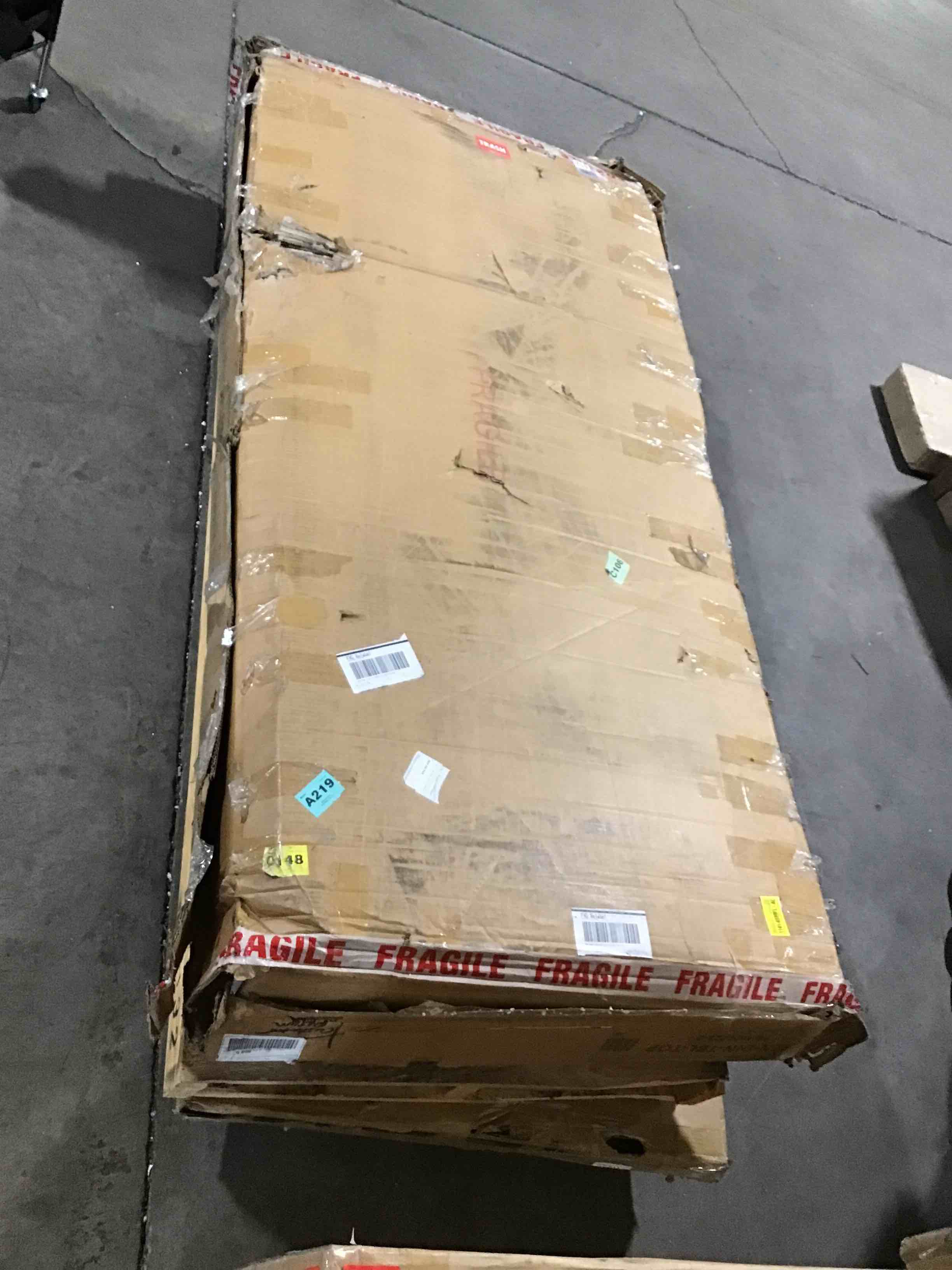 https://s3.amazonaws.com/lotting-images-prod/bidfta/RED4293353_1696076203029.jpeg