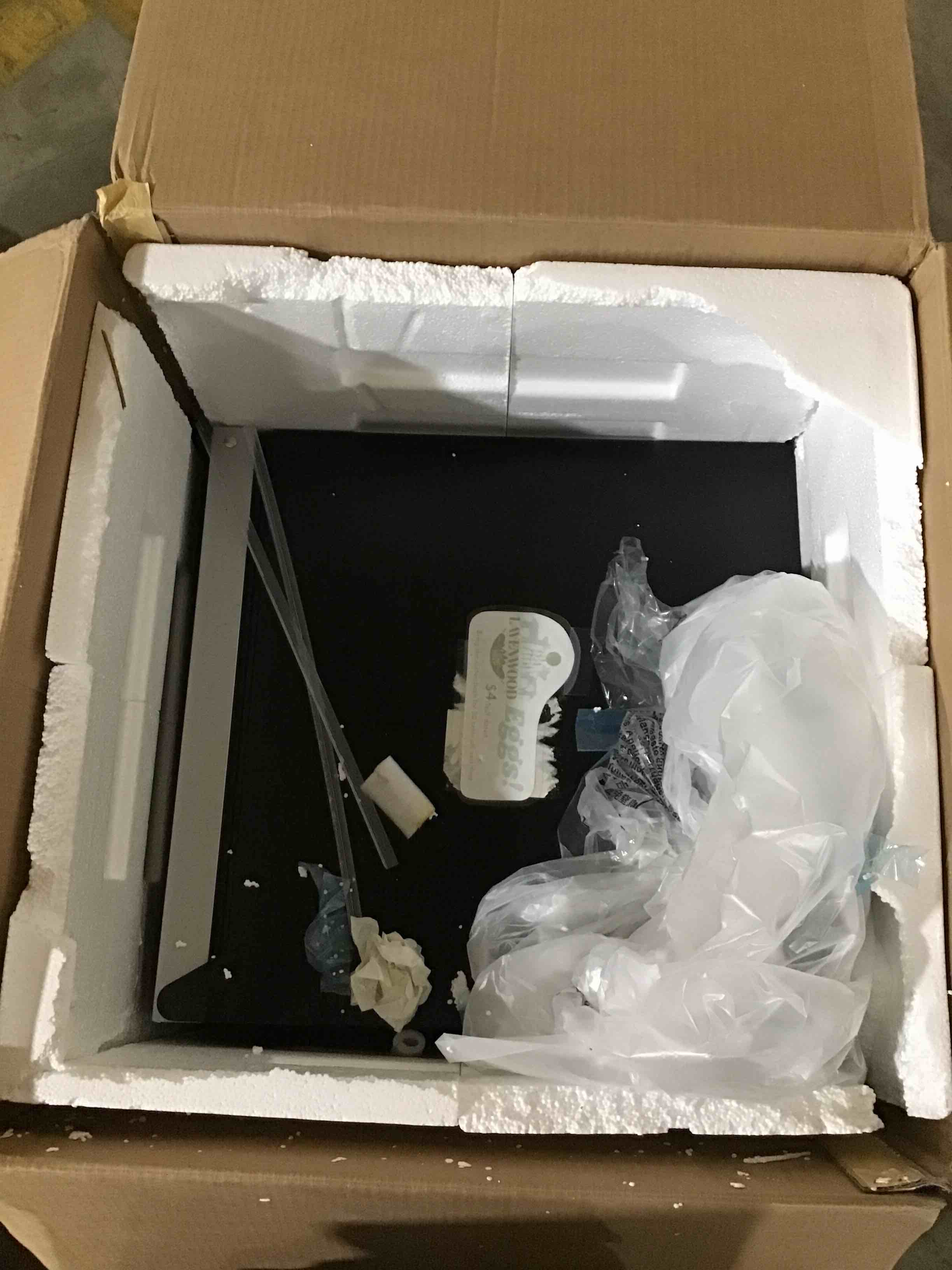 https://s3.amazonaws.com/lotting-images-prod/bidfta/RED4293368_1696084296618.jpeg