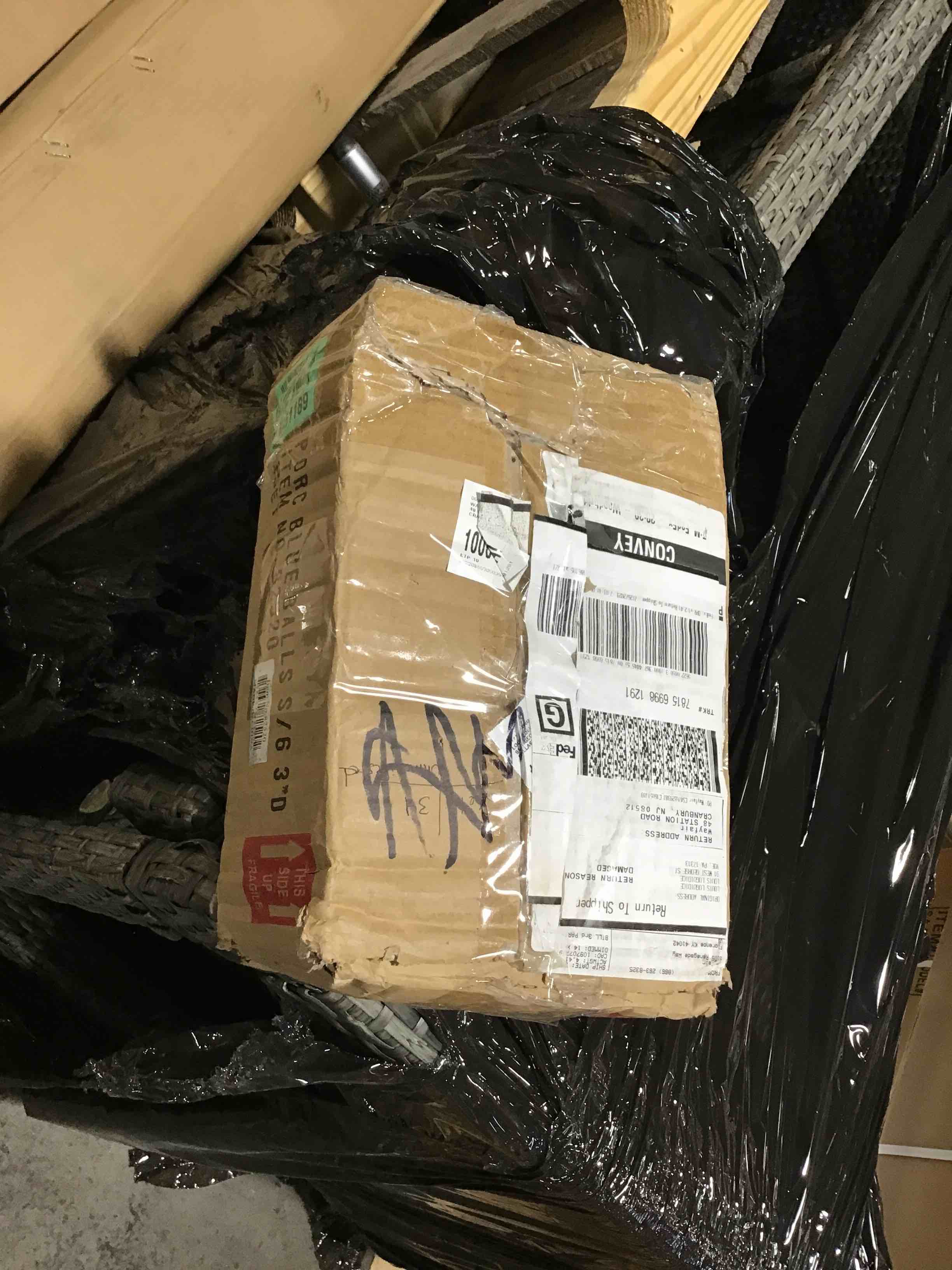 https://s3.amazonaws.com/lotting-images-prod/bidfta/RED4293457_1692724262891.jpeg